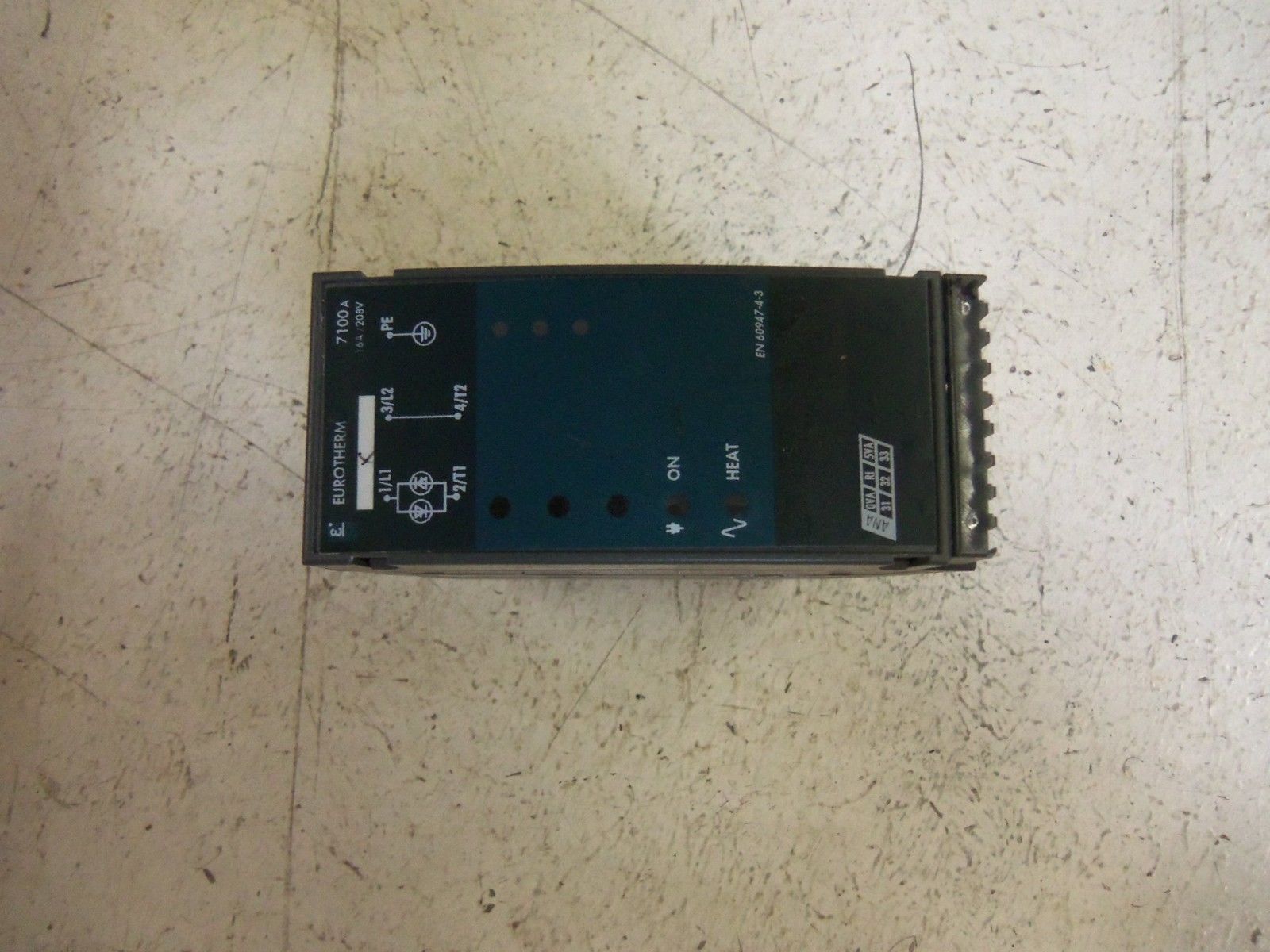 EUROTHERM 7100A 16A/208V/SELF/XXXX/NONE/ASC/FILT/0V10/ENG/NONE/////////NONE/NONE