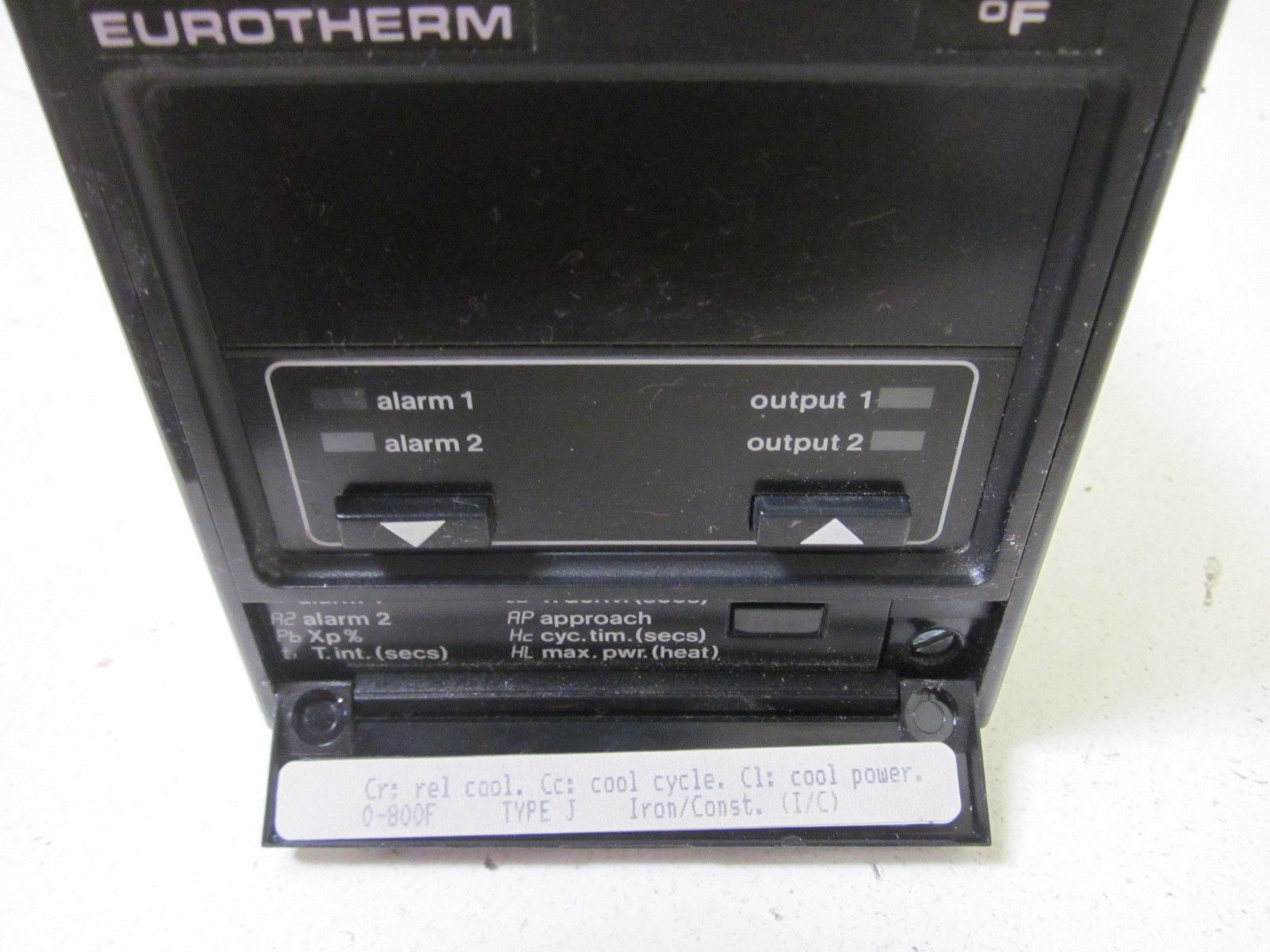 EUROTHERM 810/SCT/TNL/J/0-800F/SPS/S/ST// UNMP