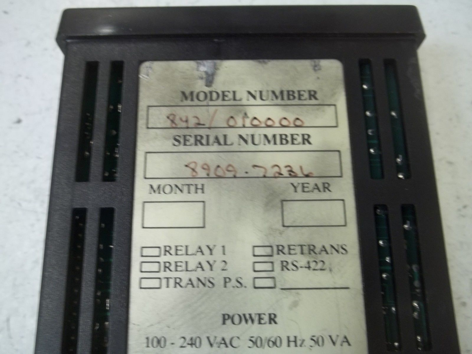 EUROTHERM 842/01000 0 TEMPERATURE CONTROLLER UNMP