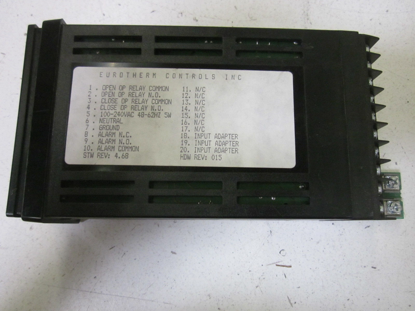 EUROTHERM  849/VPR/R1/0/IAA02/0/(@AE163)/@AF137/CE/[4/20/MA/=/80/400/FJ UNMP