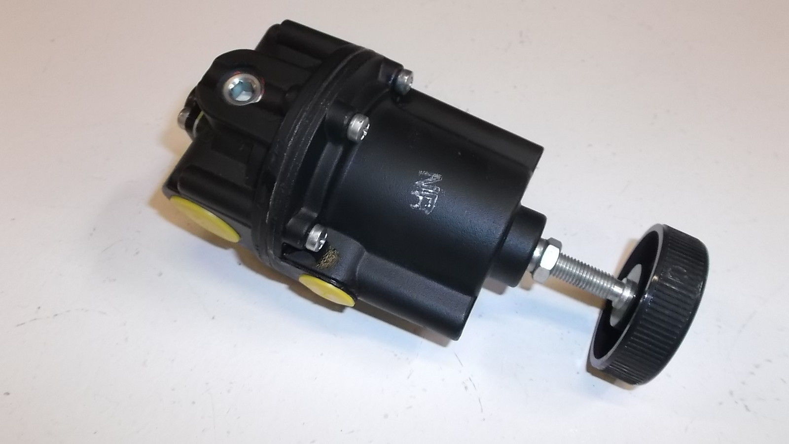FAIRCHILD BAR PRECISION REGULATOR 10203 *USED*