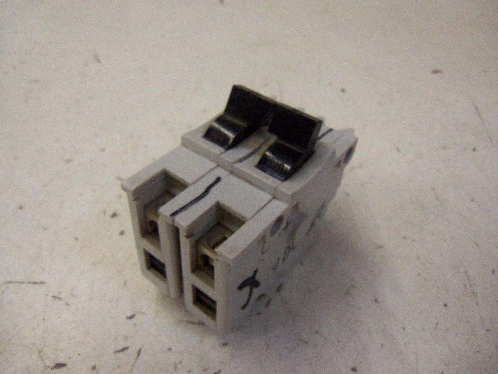 FEDERAL PIONEER CIRCUIT BREAKER NB221015 NSNP