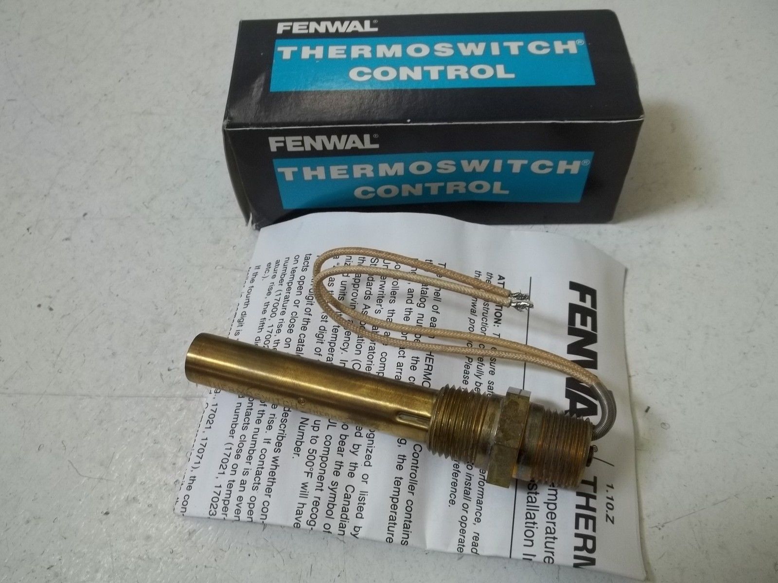 FENWAL 18000-000 THERMOSTAT UNMP