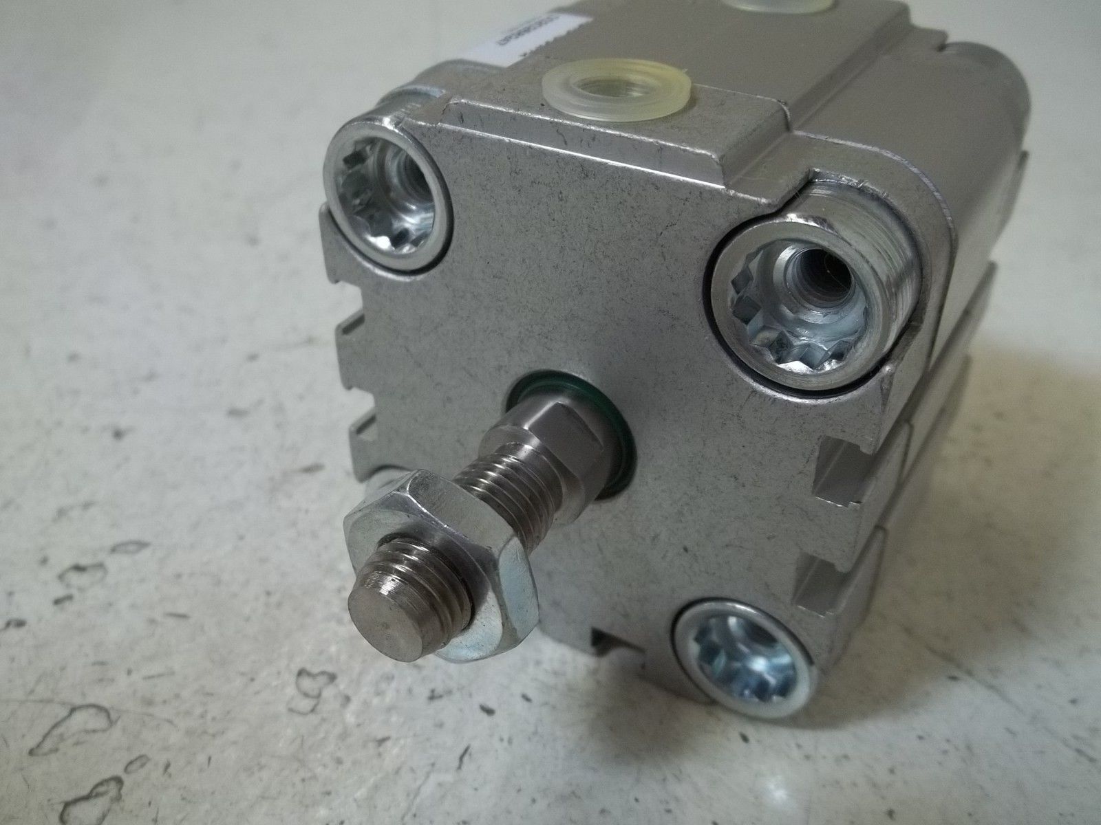 FESTO ADVU-40-8-A-PA COMPACT PNEUMATIC CYLINDER NSNP