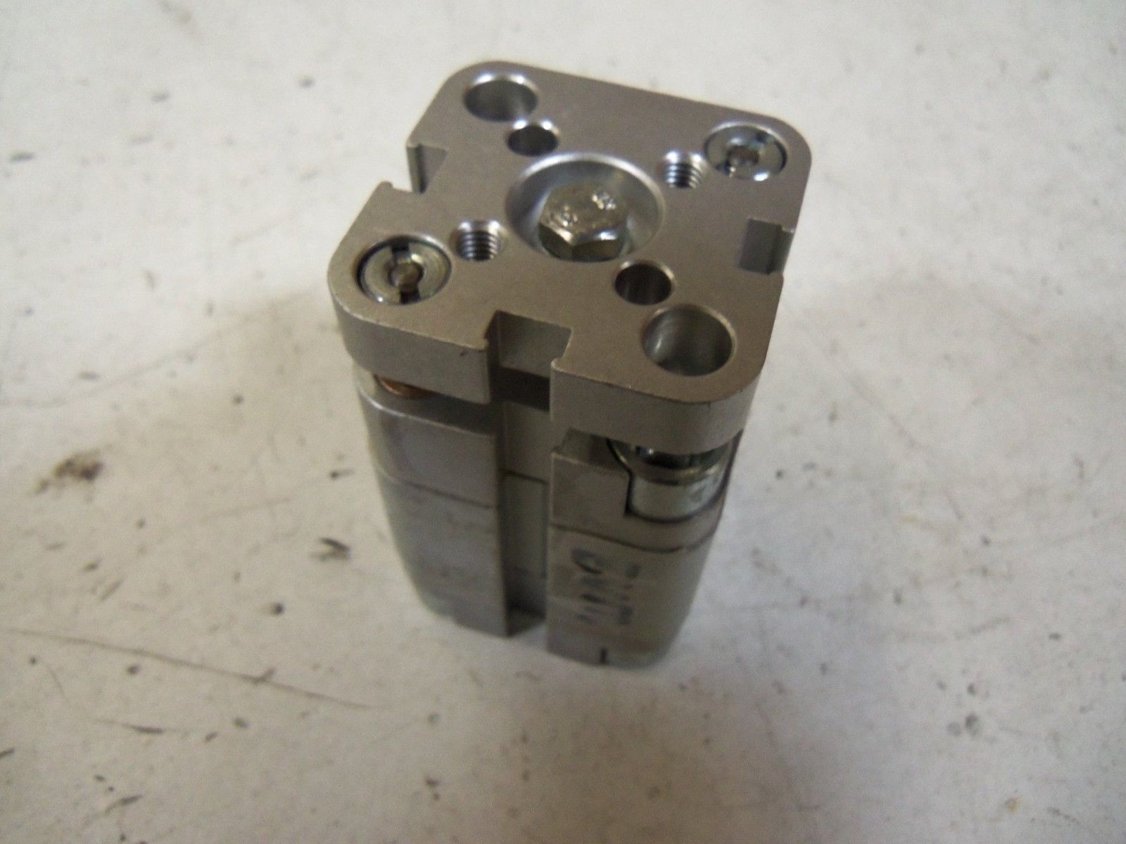 FESTO ADVUL-25-10-P-A *USED*