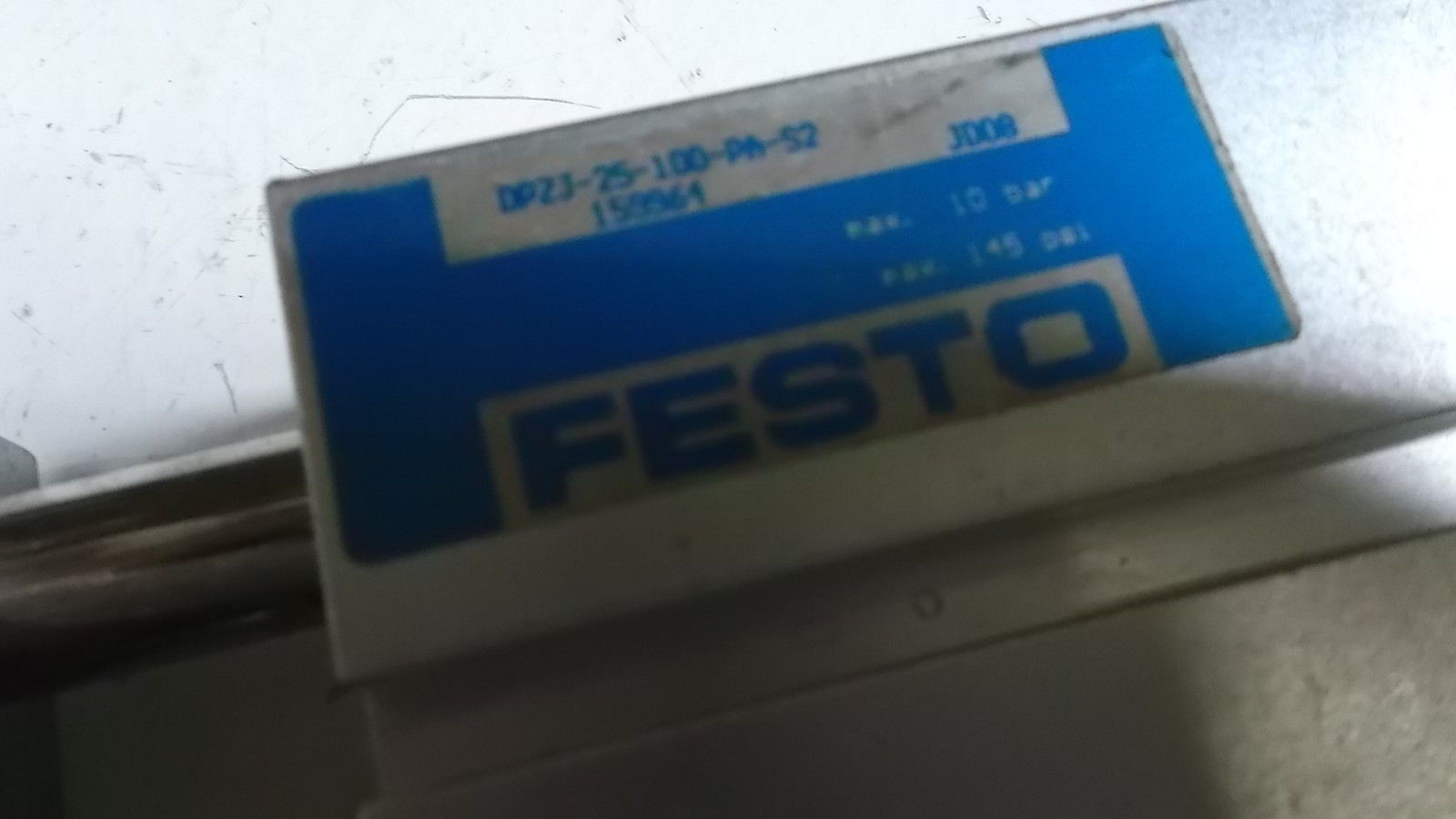 FESTO AIR CYLINDER DPZJ-25-100-PA-S2 UNMP