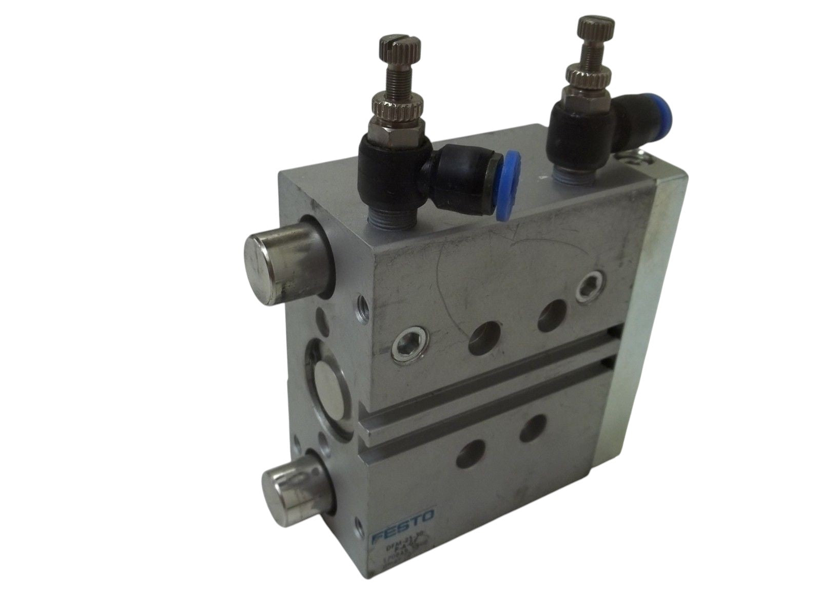 FESTO DFM-25-30-P-A-GF PNEUMATIC LINEAR ACTUATOR SLIDE UNMP