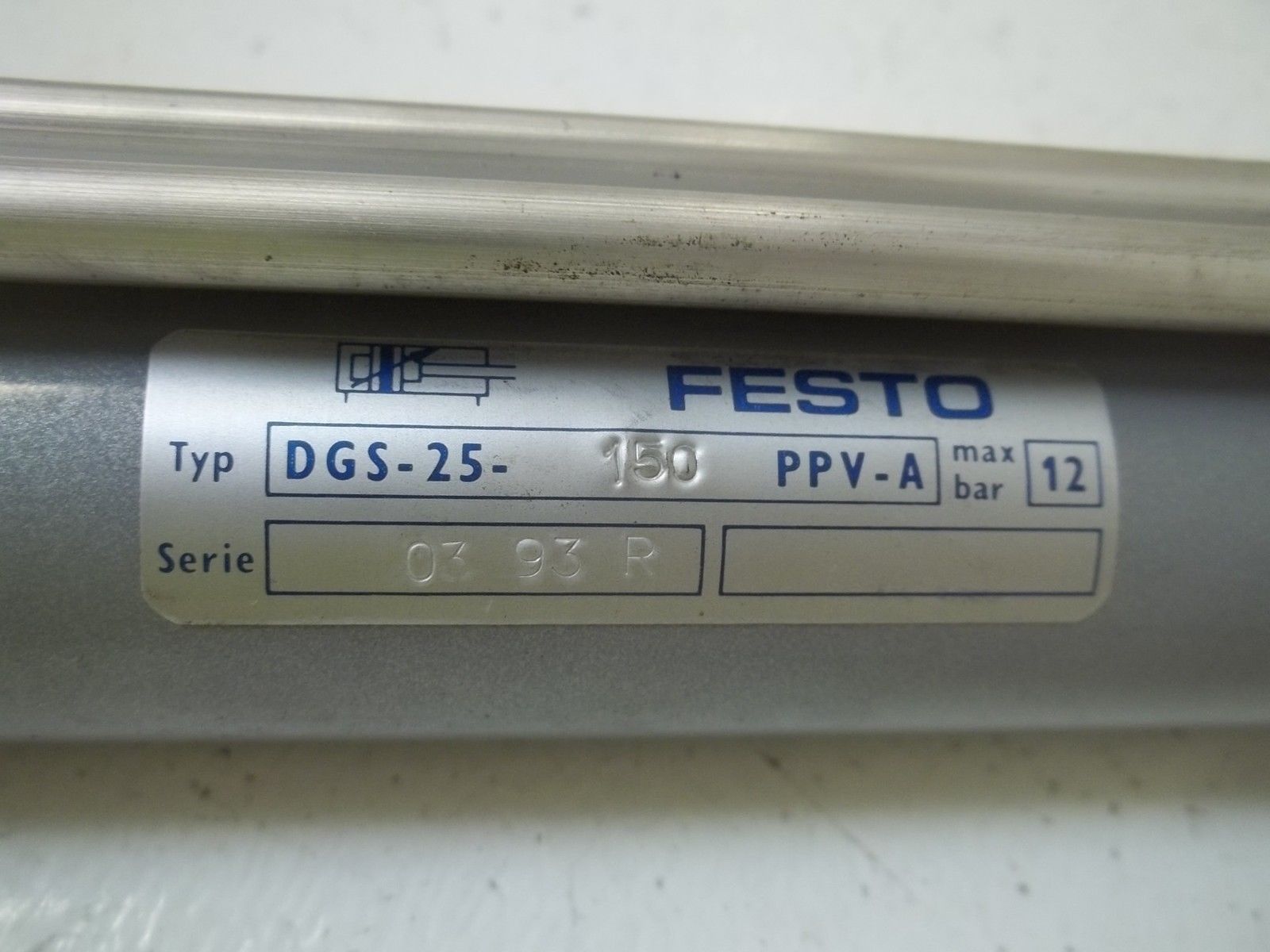 FESTO DGS-25-150-PPV-A PNEUMTAIC CYLINDER UNMP