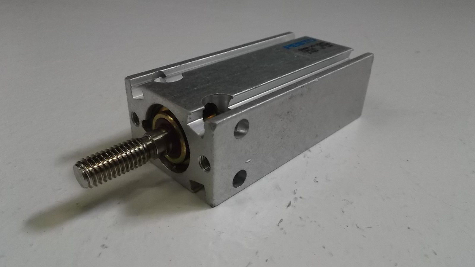 FESTO DMM-20-25PA COMPACT CYLINDER UNMP