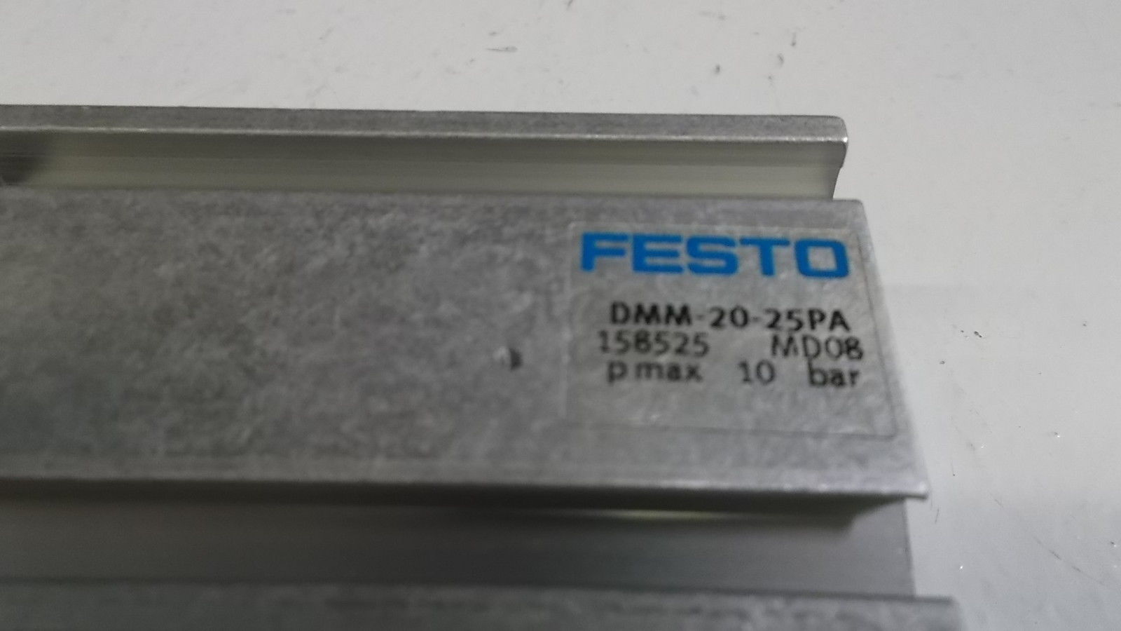 FESTO DMM-20-25PA COMPACT CYLINDER UNMP