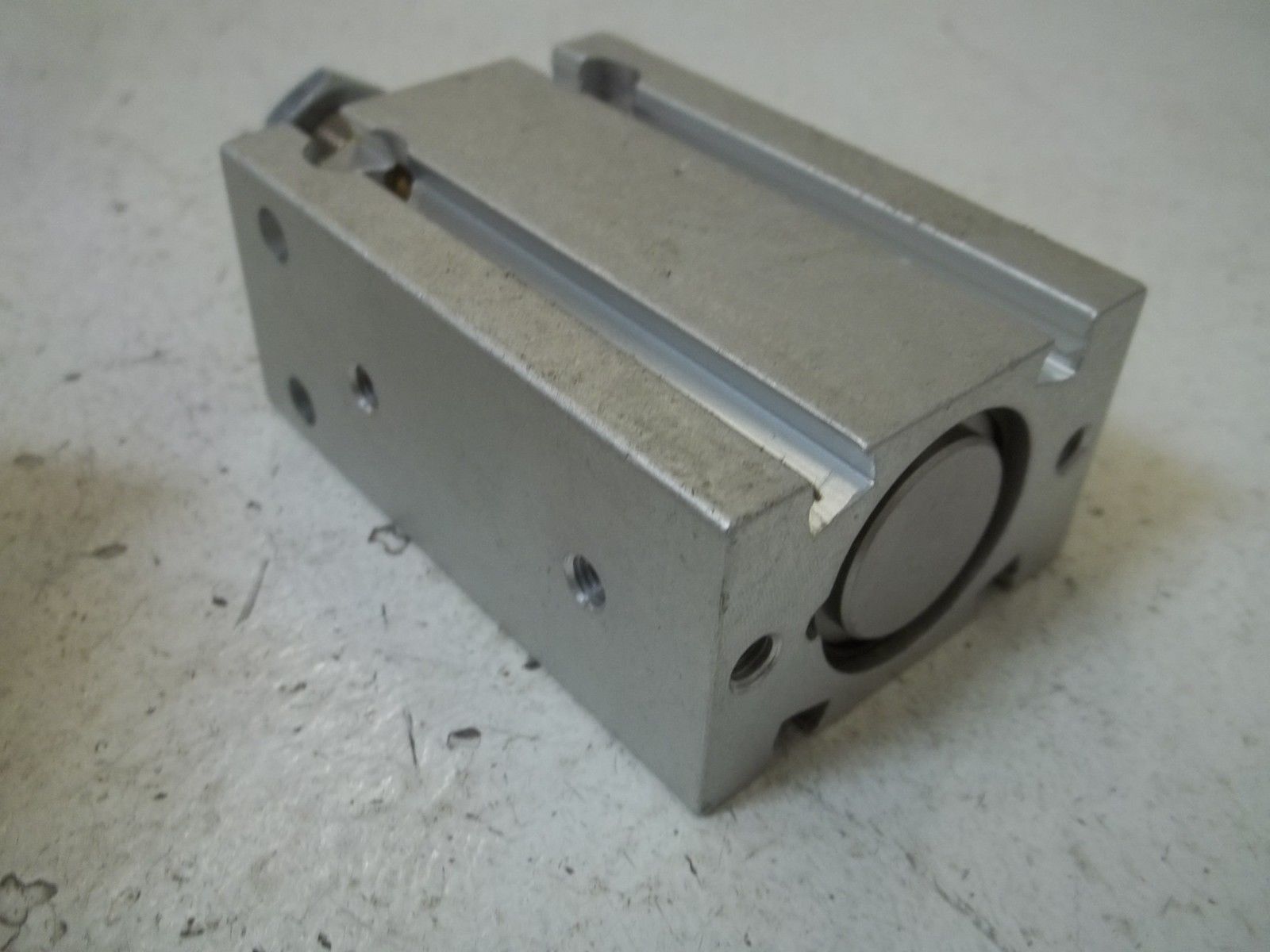 FESTO DMM-25-15PA COMPACT CYLINDER NSNP