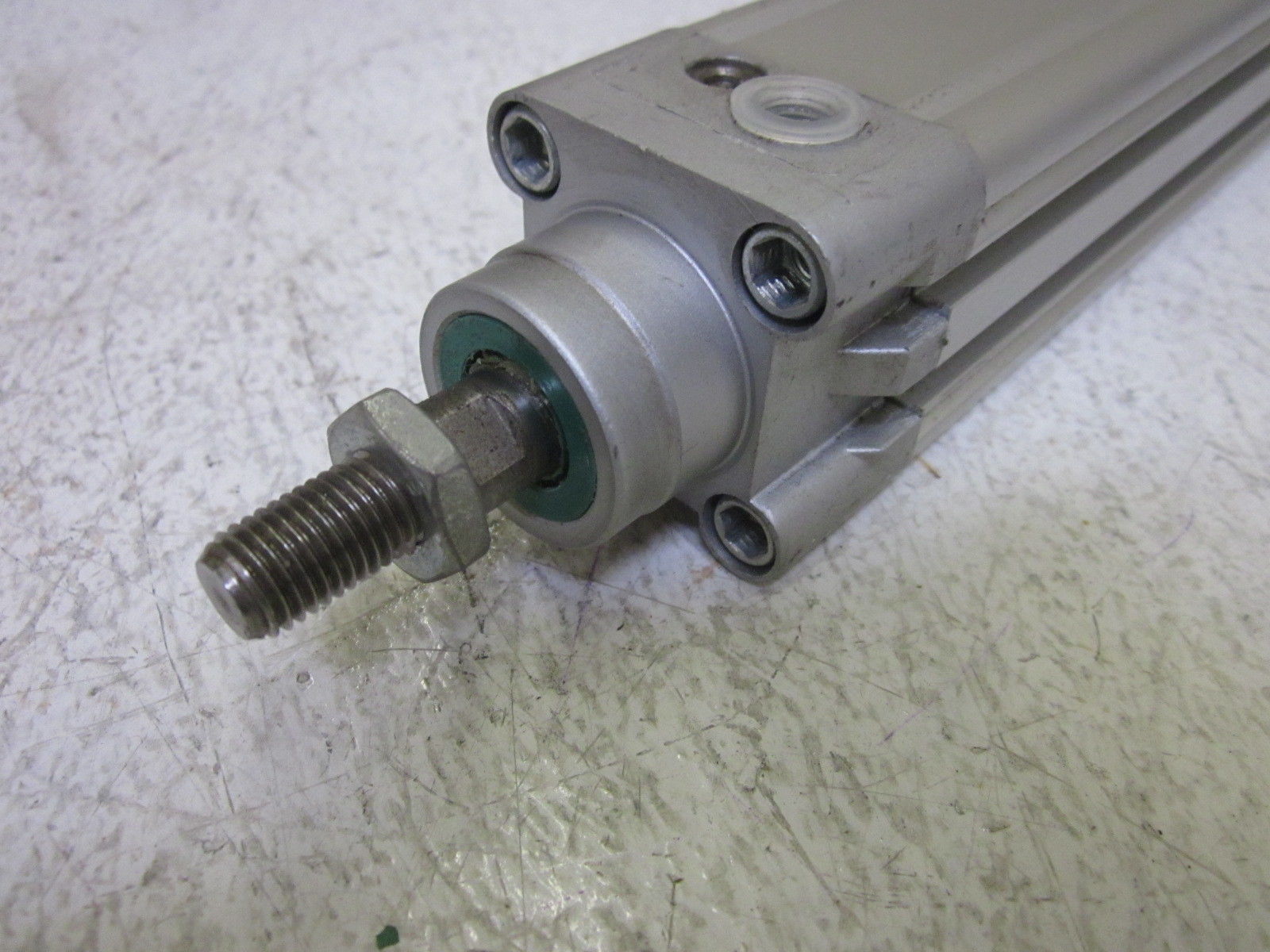 FESTO DNC-32-200-PPV-A CYLINDER UNMP