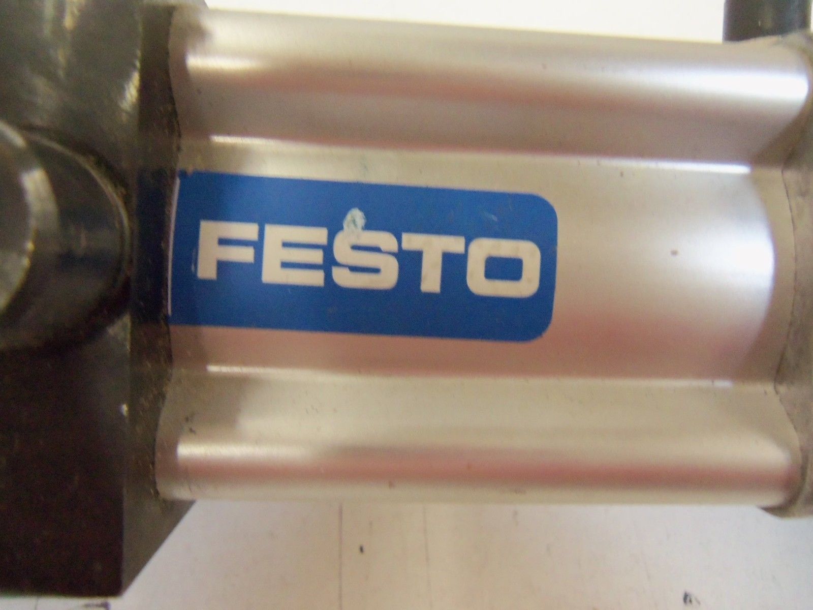 FESTO DNUZ-40-36,3PPV-52 *USED*