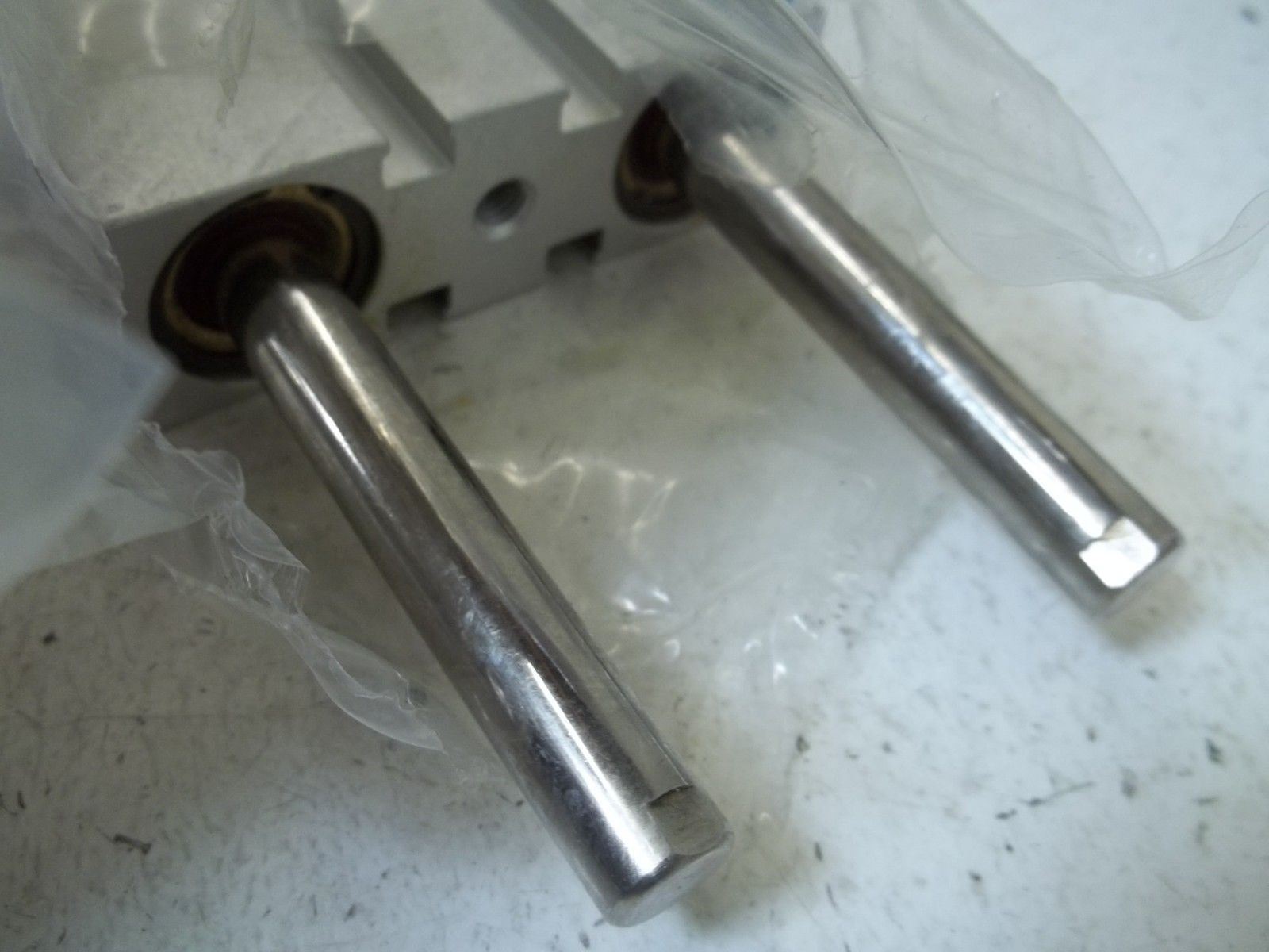 FESTO DPZ-20-50P-A-S2 TWIN PISTOL CYLINDER NSNP