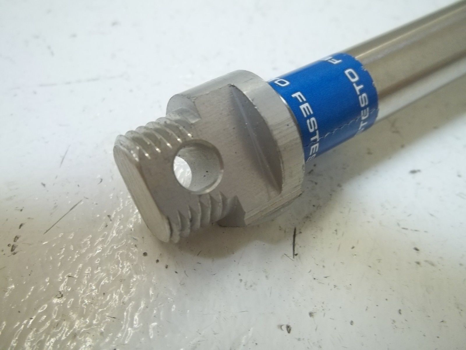 FESTO DSN-12-50-P-SA011425 PNEUMATIC CYLINDER UNMP