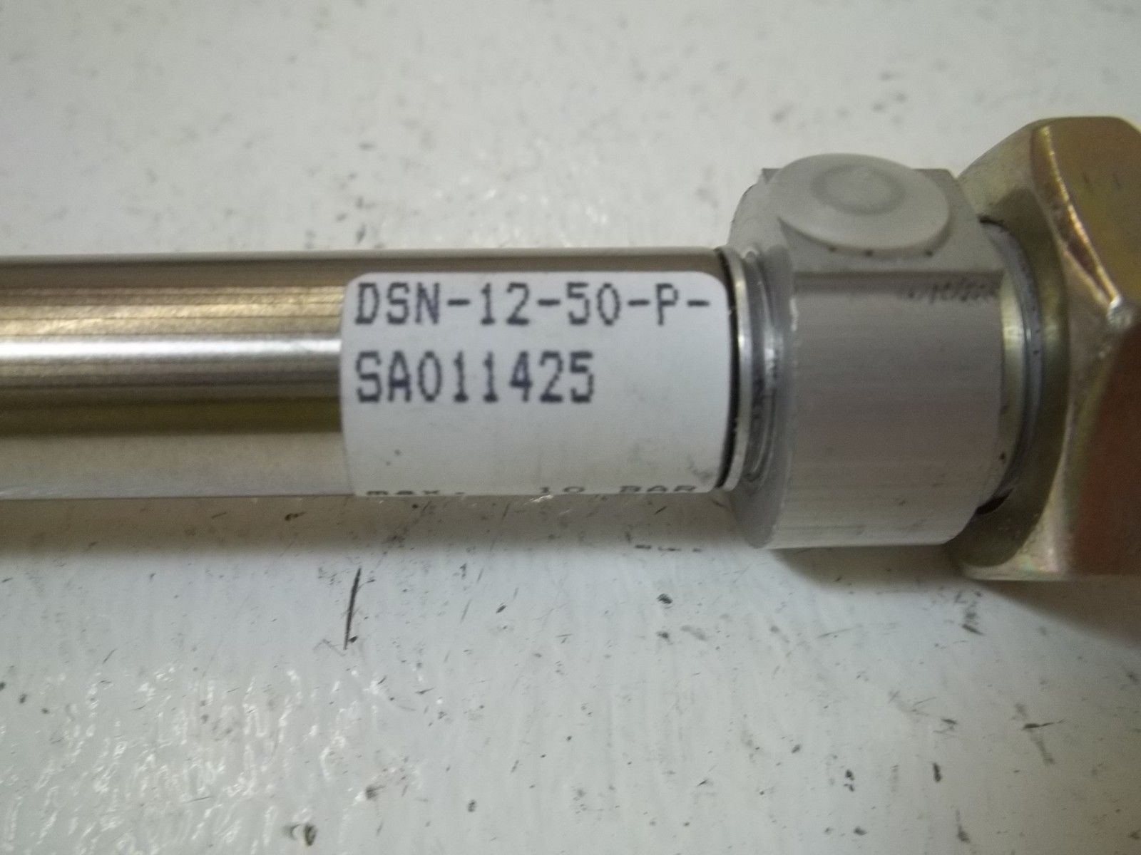 FESTO DSN-12-50-P-SA011425 PNEUMATIC CYLINDER UNMP