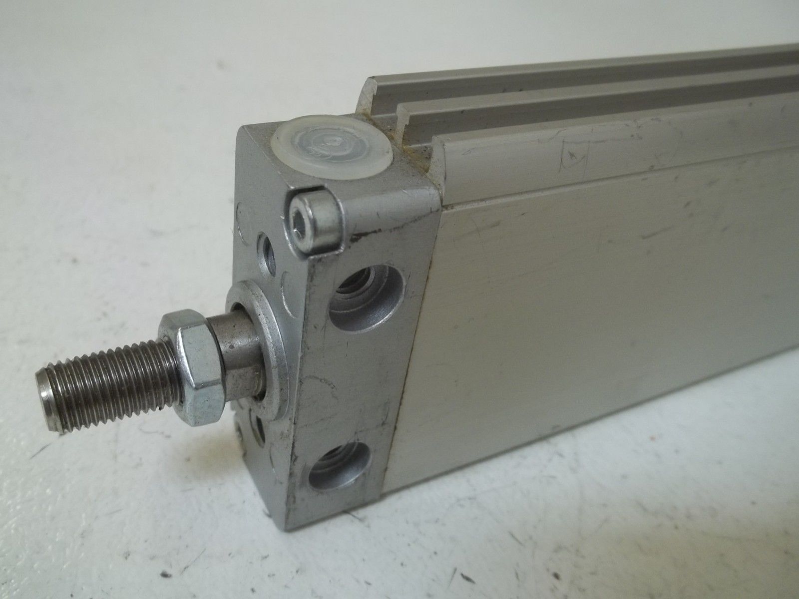 FESTO DZF1 1/4"-10"-A-P-A FLAT CYLINDER UNMP