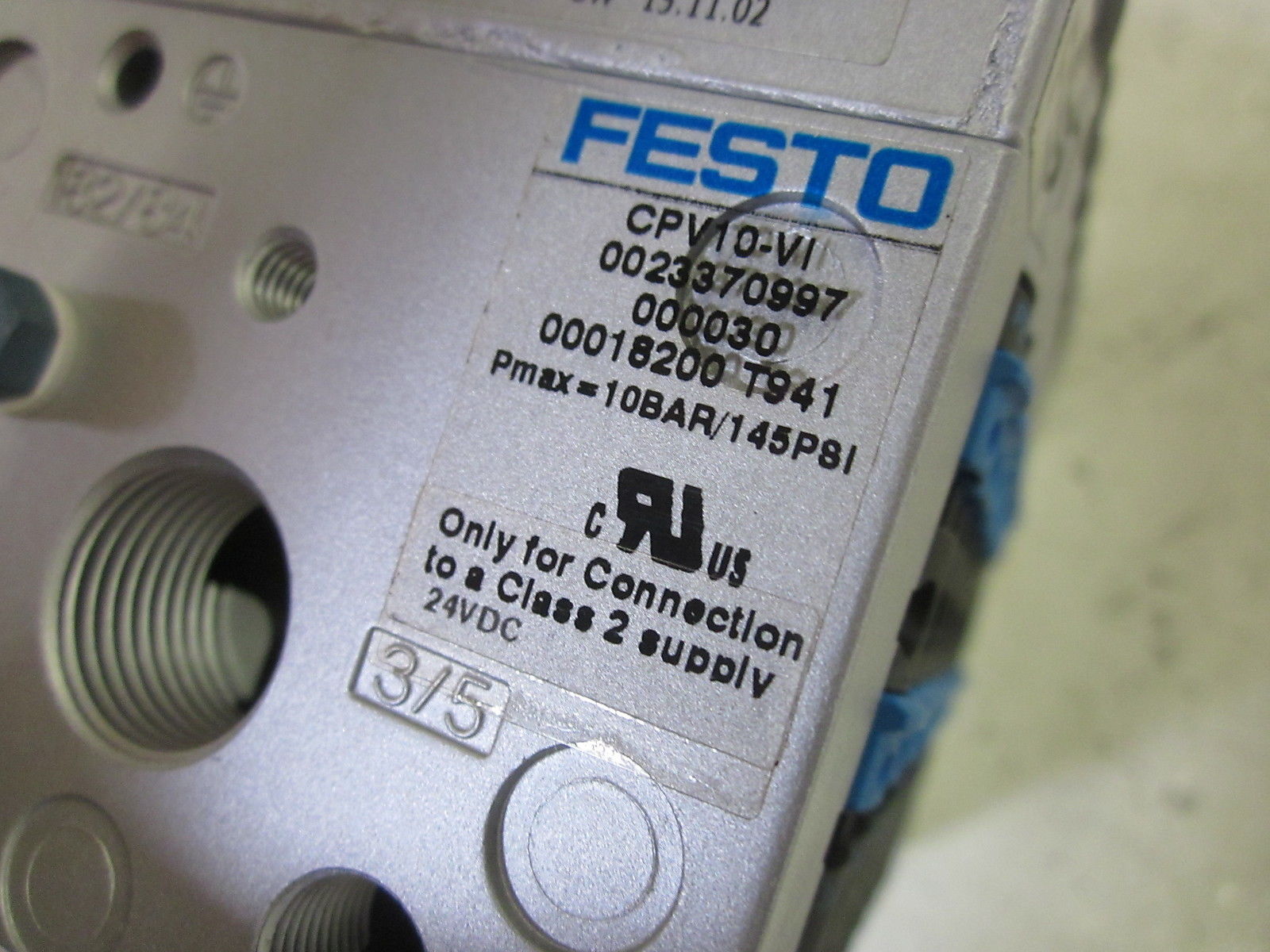 FESTO MANIFOLD W/ CPV10-GE-DN2-8 , CPV10-VI, FBA-2-M12-5POL *NEW NO BOX*