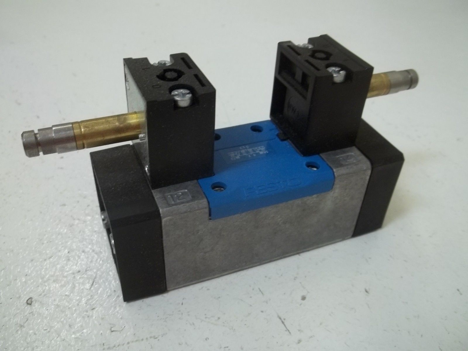 FESTO MN1H-5/3E-D-1-C SOLENOID VALVE SER. T302 NSMP