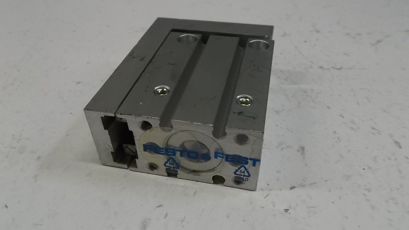 FESTO PNEUMATIC GUIDED CYLINDER SLS-16-5-P-A NSNP