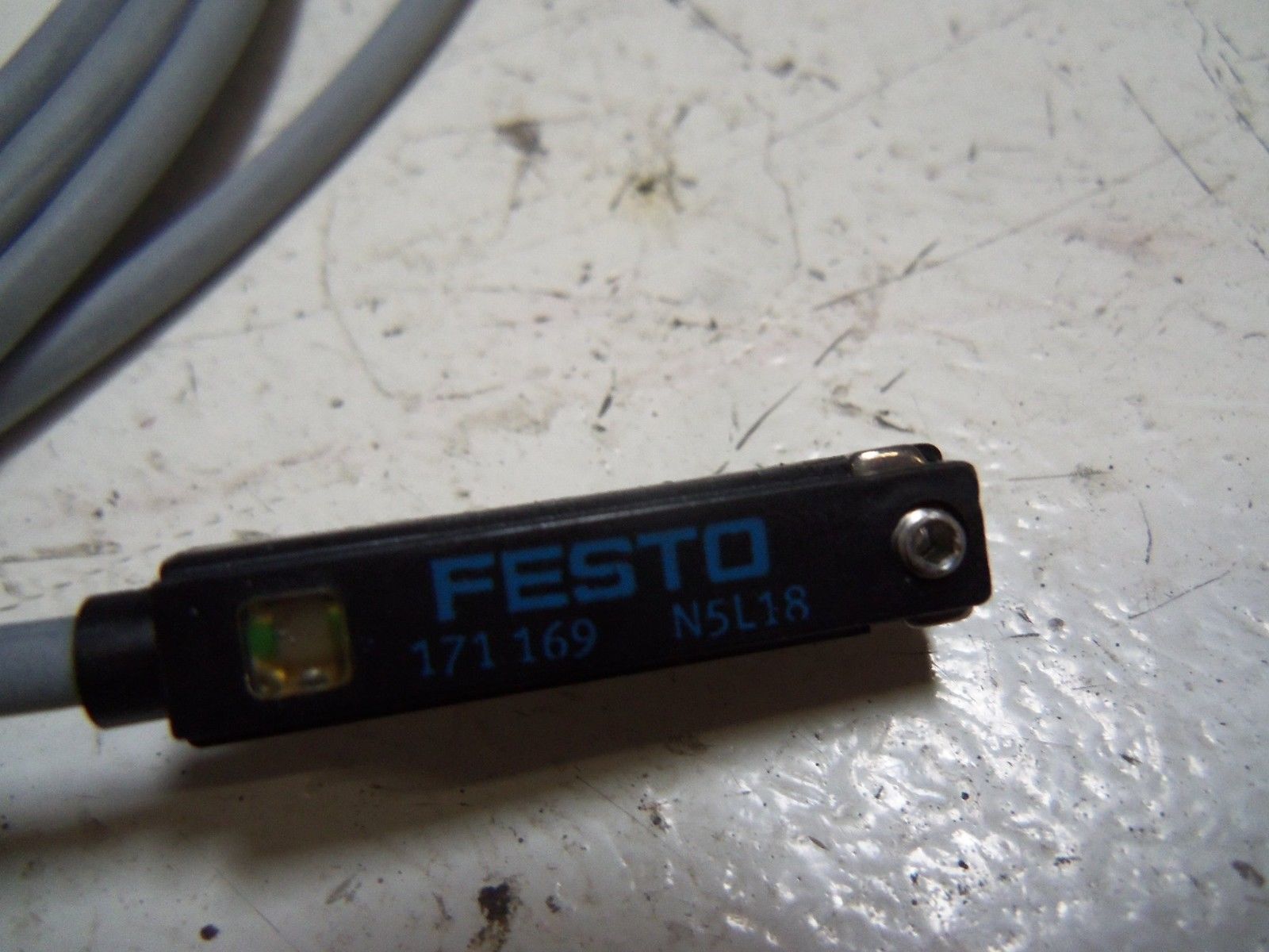 FESTO SME-8-ZS-KL-LED-24 PROXIMITY SENSOR UNMP