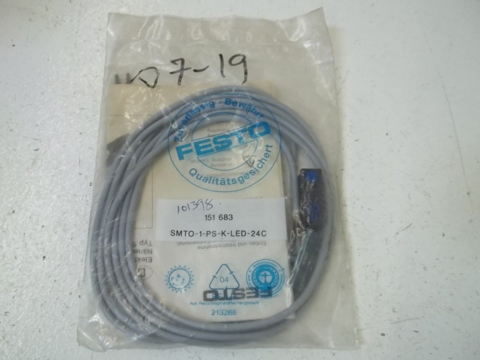 FESTO SMTO-1-PS-K-LED-24C PROXIMITY SWITCH * NEW IN A FACTORY BAG *