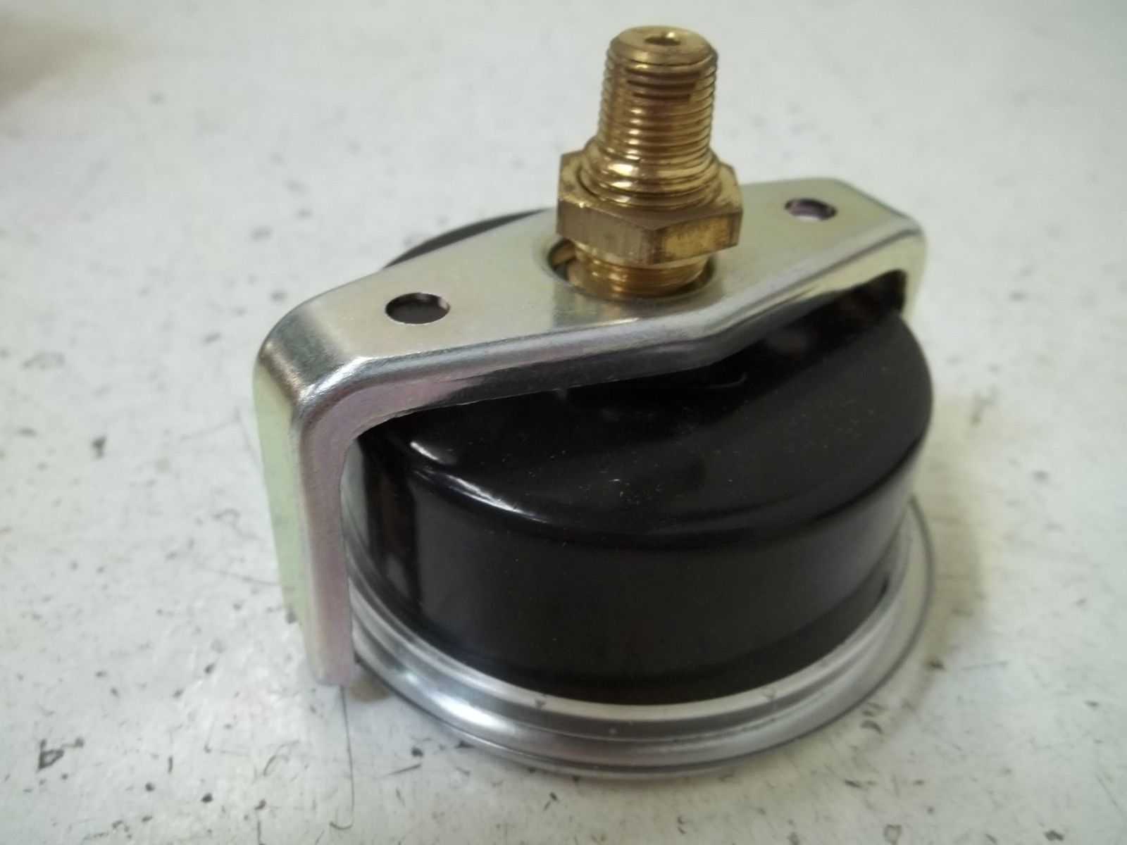 FISHER 12B5426X012 GAUGE 0-30 NSMP