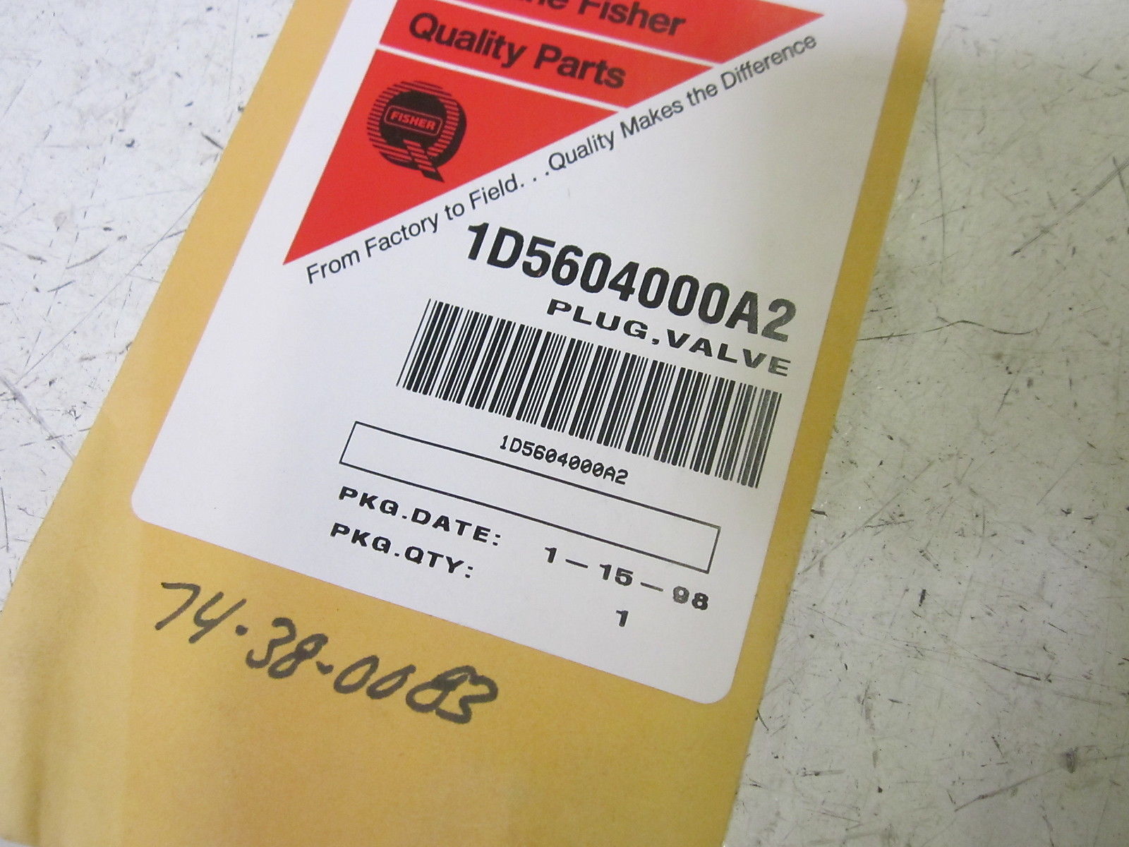 FISHER 1D5604000A2 PLUG NSMP