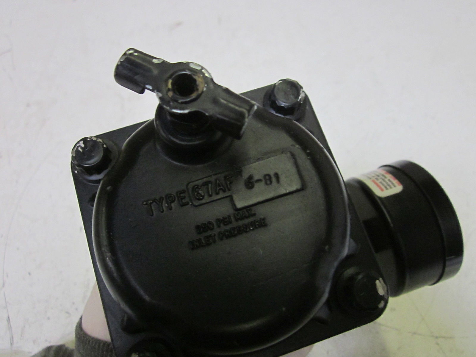 FISHER 67AFR/6-81 PRESSURE REGULATOR UNMP