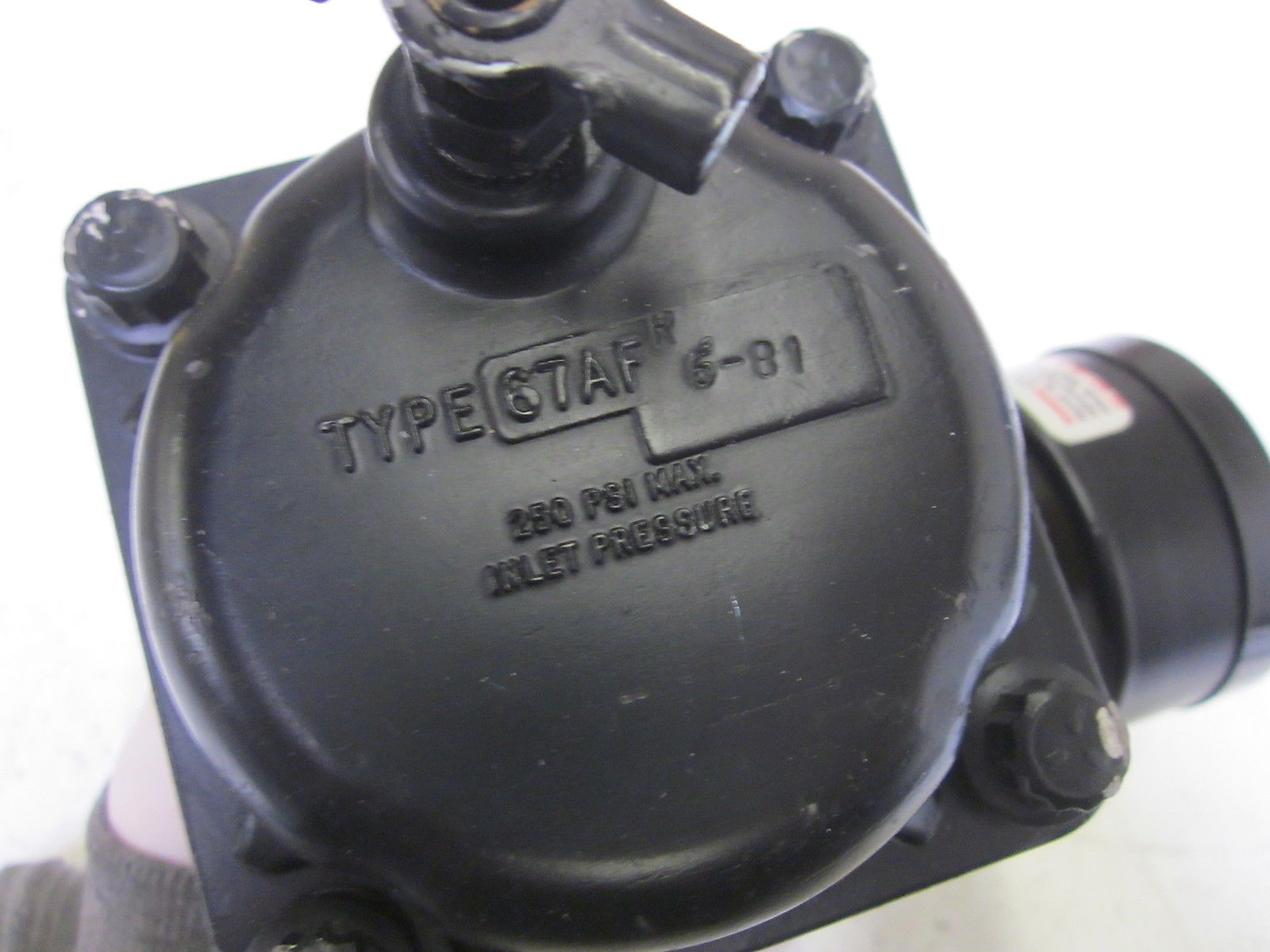 FISHER 67AFR/6-81 PRESSURE REGULATOR UNMP