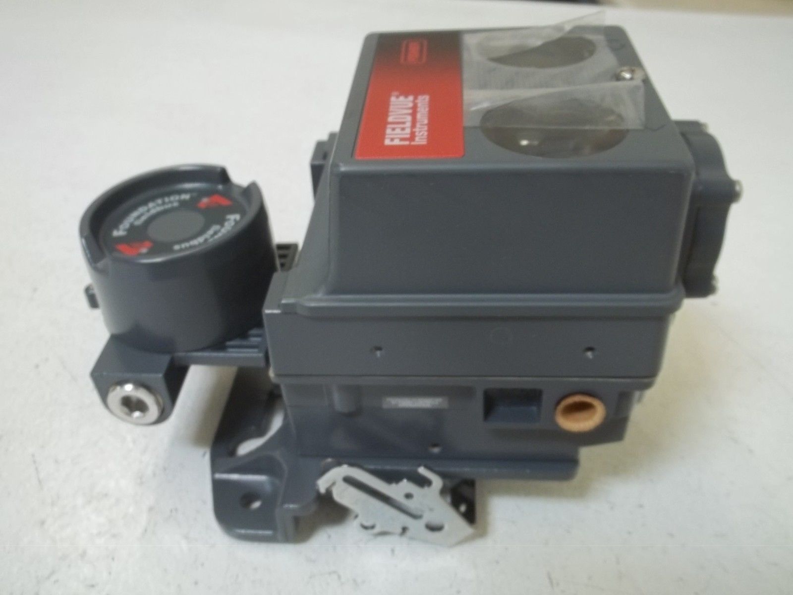 FISHER FSDVC5010F213 DIGITAL VALVE CONTROLLER DVC5101F213 NSMP