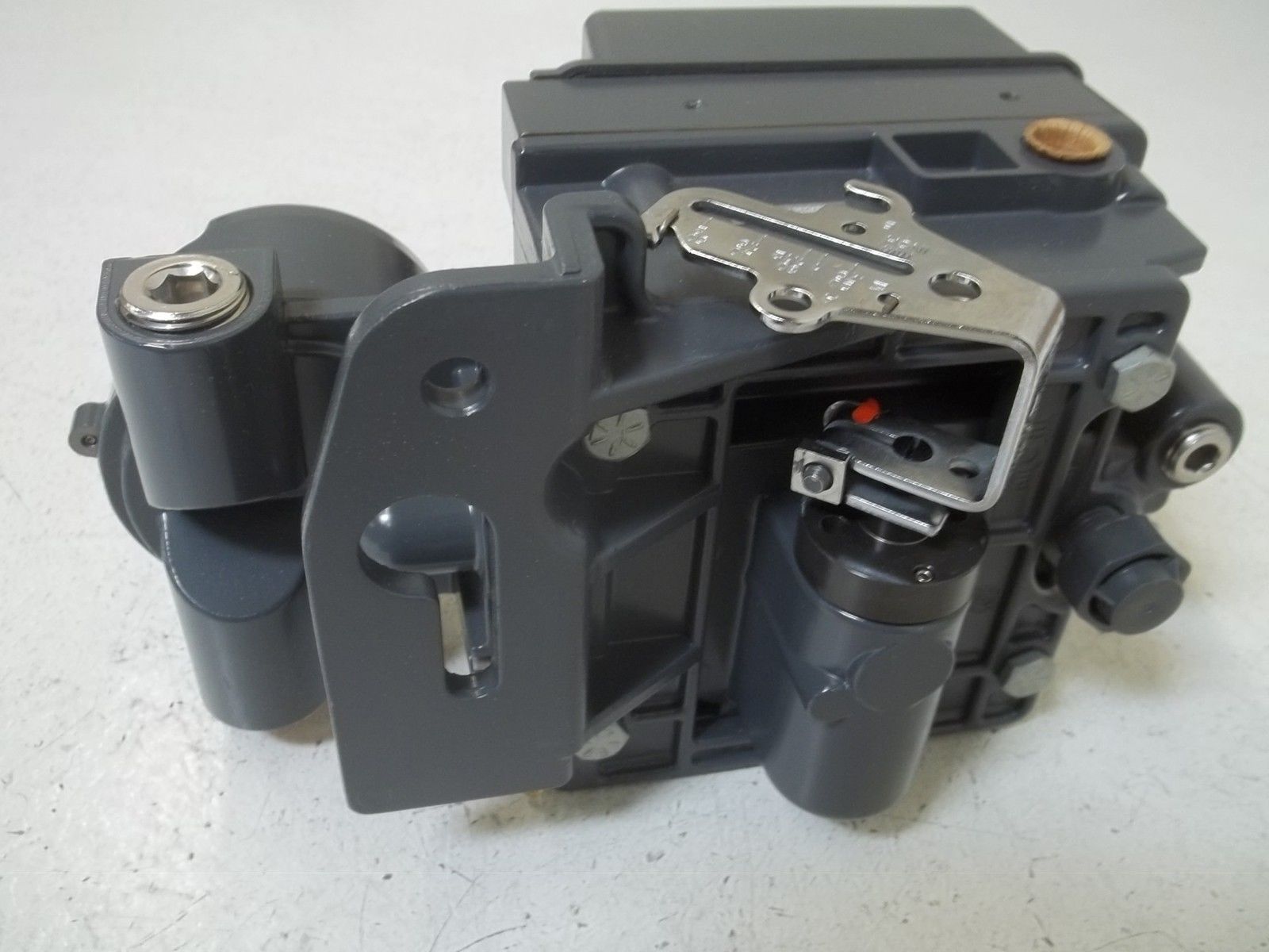 FISHER FSDVC5010F213 DIGITAL VALVE CONTROLLER DVC5101F213 NSMP