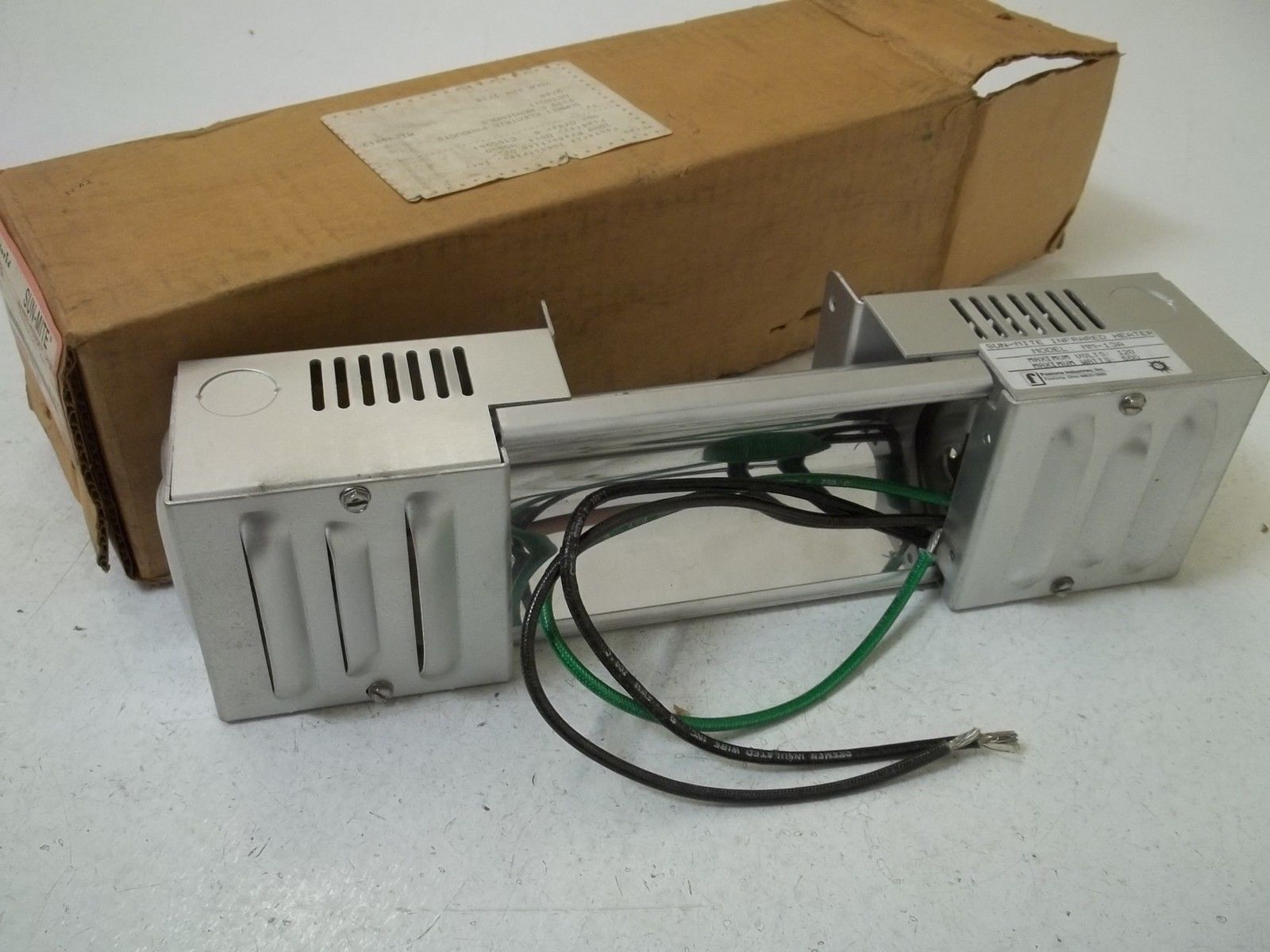 FOSTORIA INDUSTRIAL, INC.  MM-13A INFRARED HEATER *NEW IN BOX*