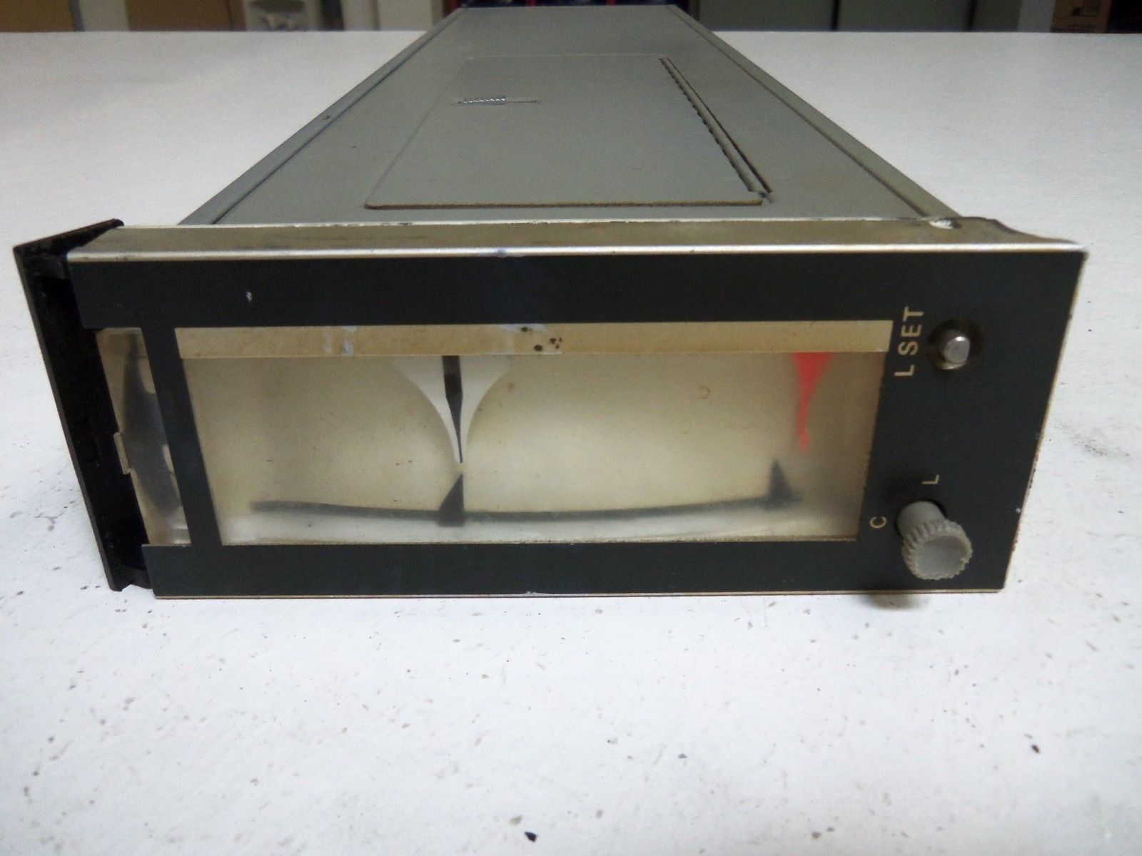 FOXBORO 135KTG-LSSF CONTROLLER UNMP