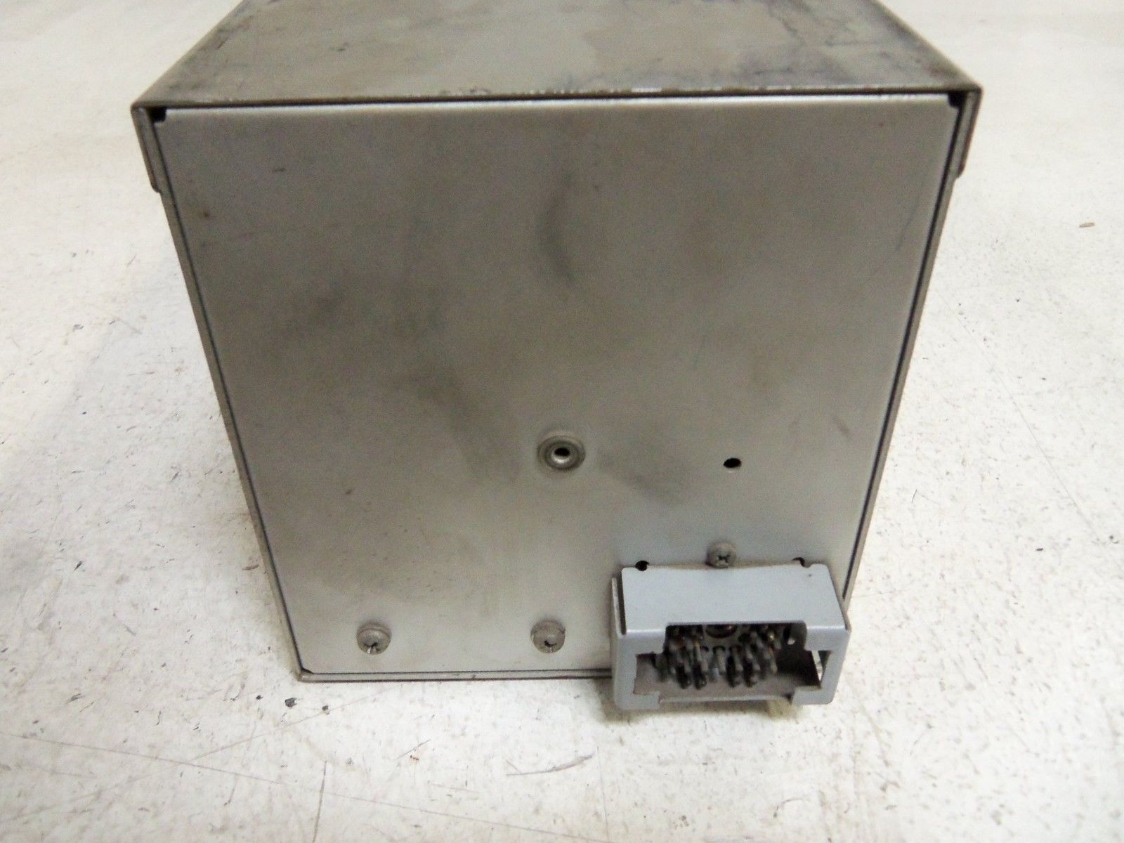 FOXBORO 220S-2F6+DSP CONTROLLER UNMP