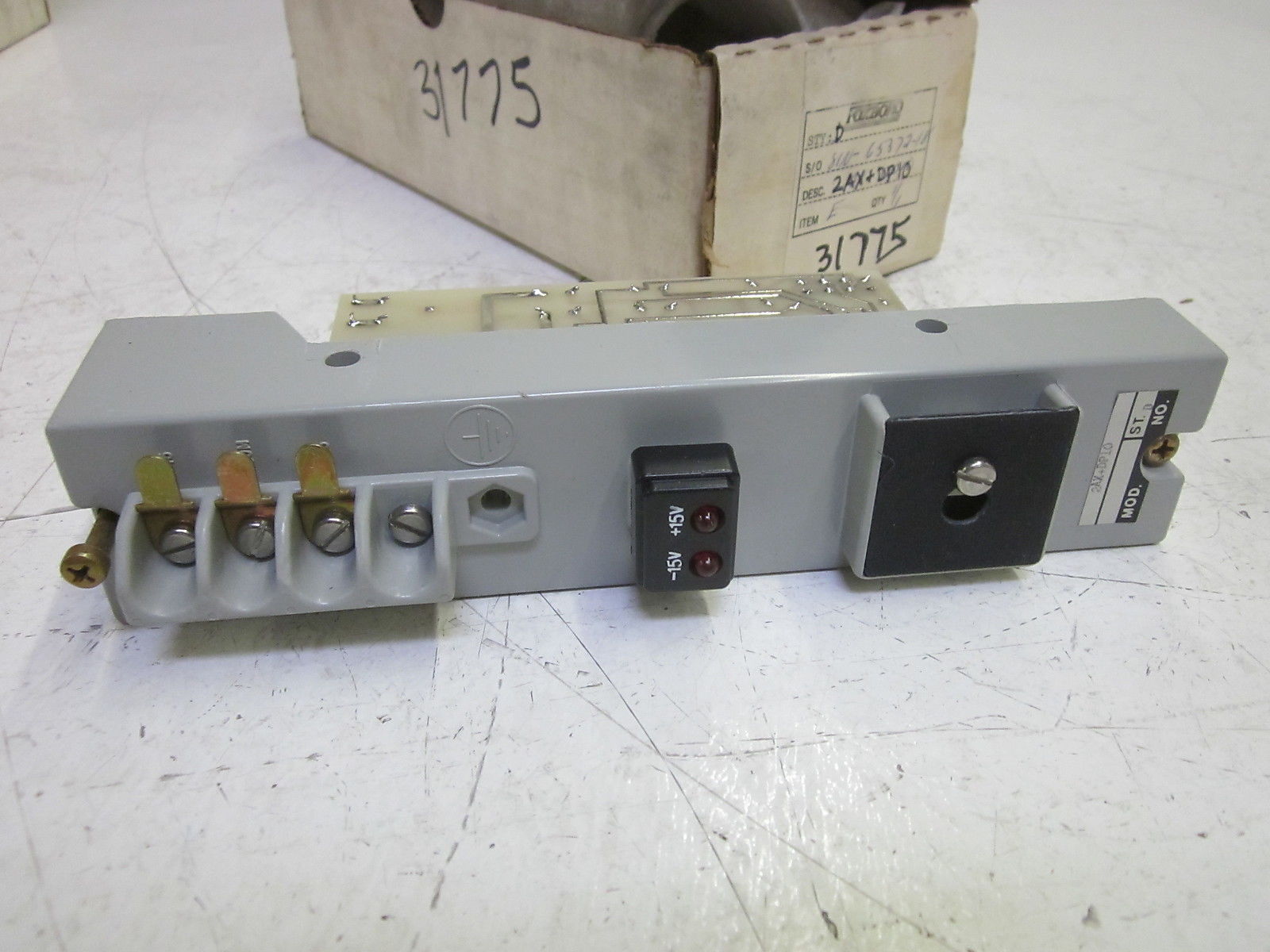FOXBORO 2AX+DP10 POWER DISTRIBUTION MODULE  UNMP