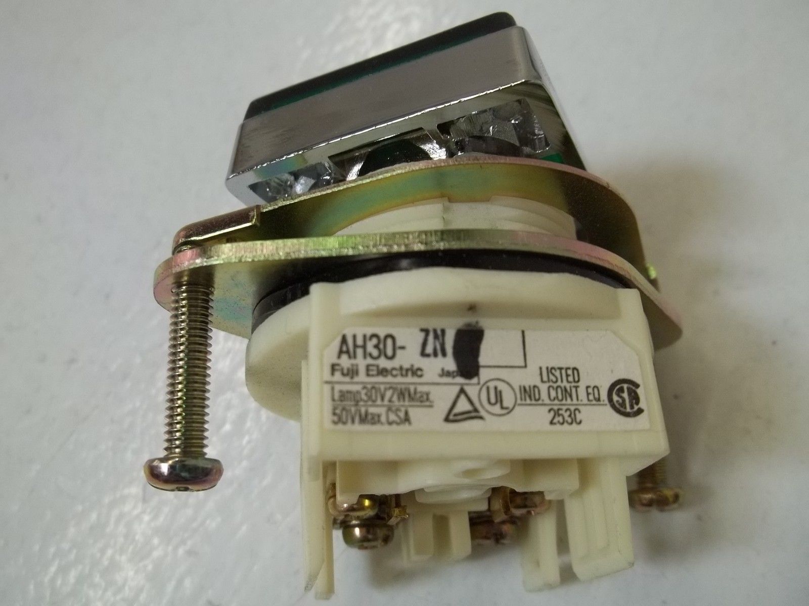 FUJI ELECTRIC AH30-ZN COMMAND SWITCH NSMP
