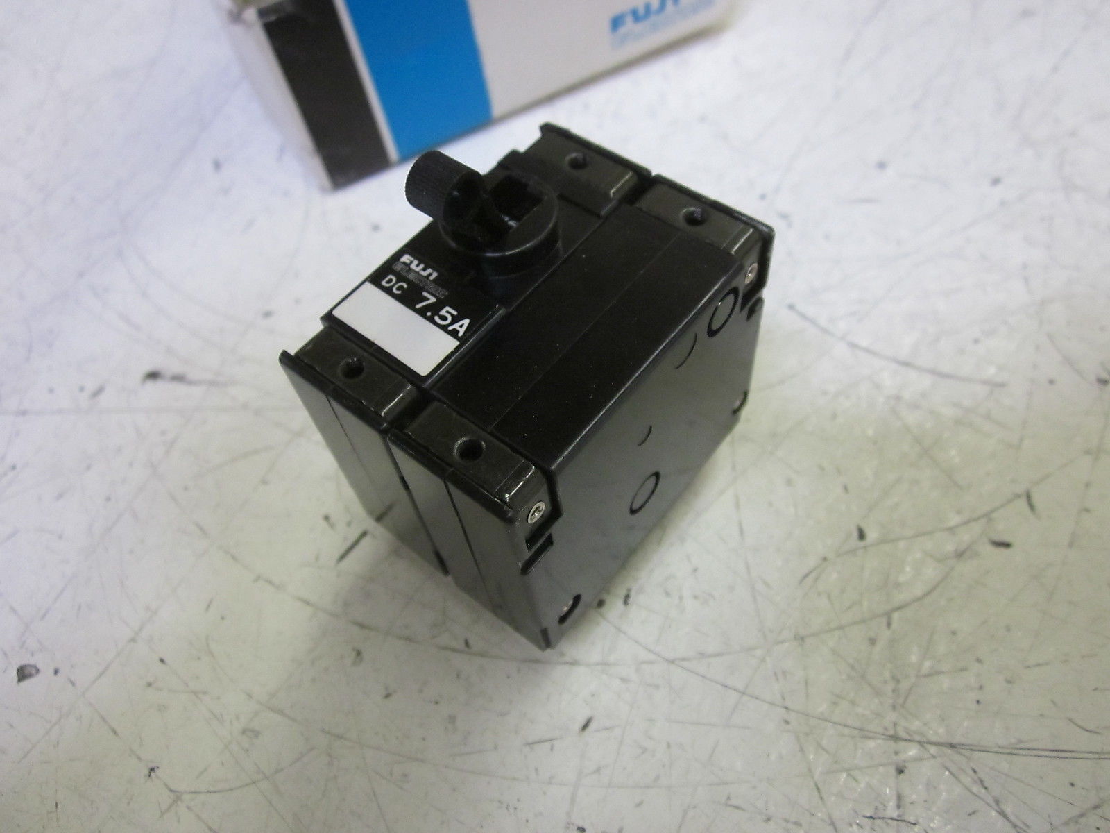 FUJI ELECTRIC CP32E/7.5WDDC CIRCUIT PROTECTOR NSMP