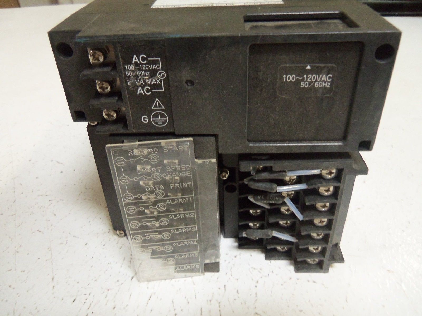 FUJI PHC66003-AB1YV PHC SERIES STRIP CHART RECORDER *USED*