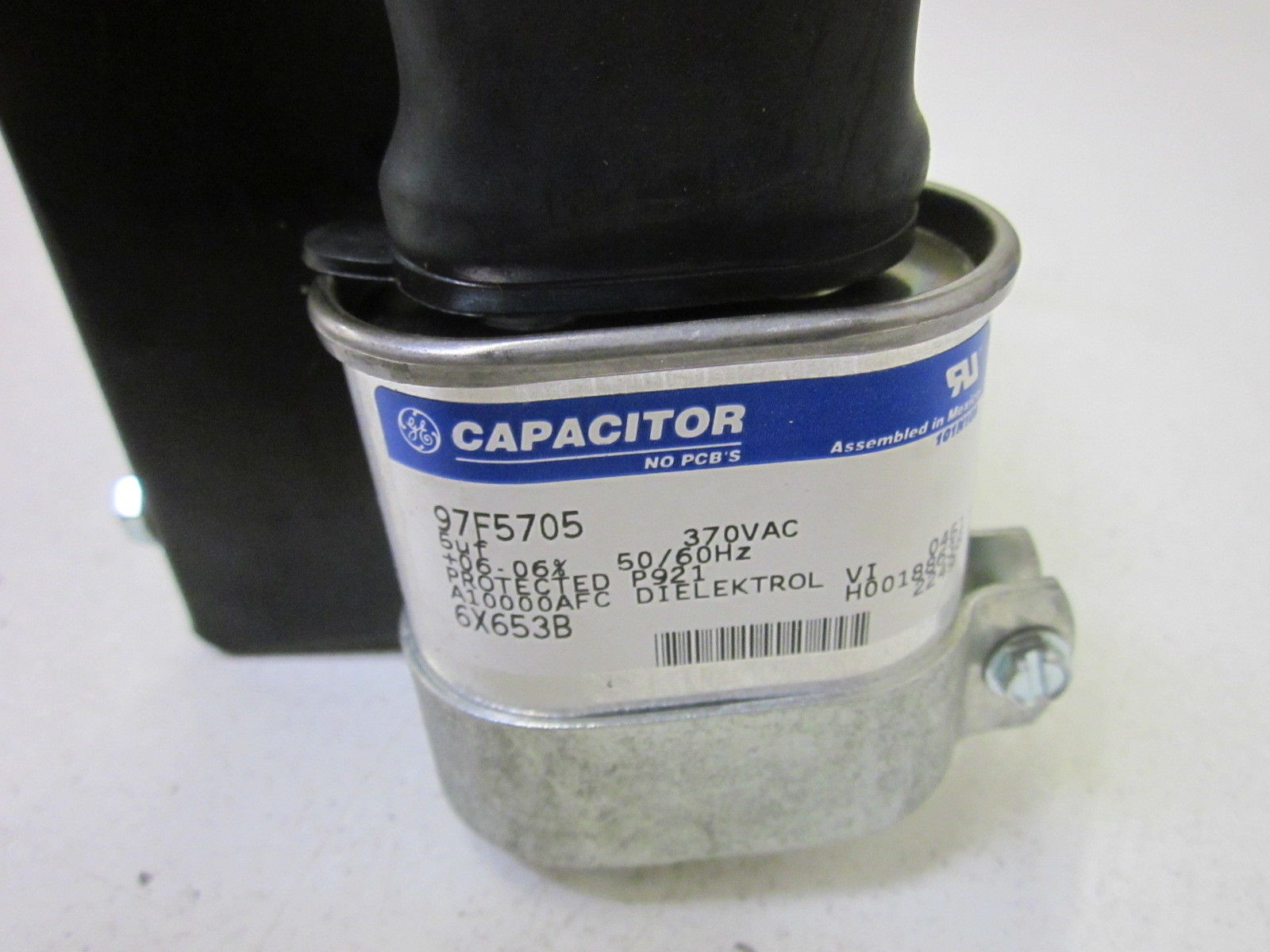 GE 97F5705 CAPACITOR UNMP