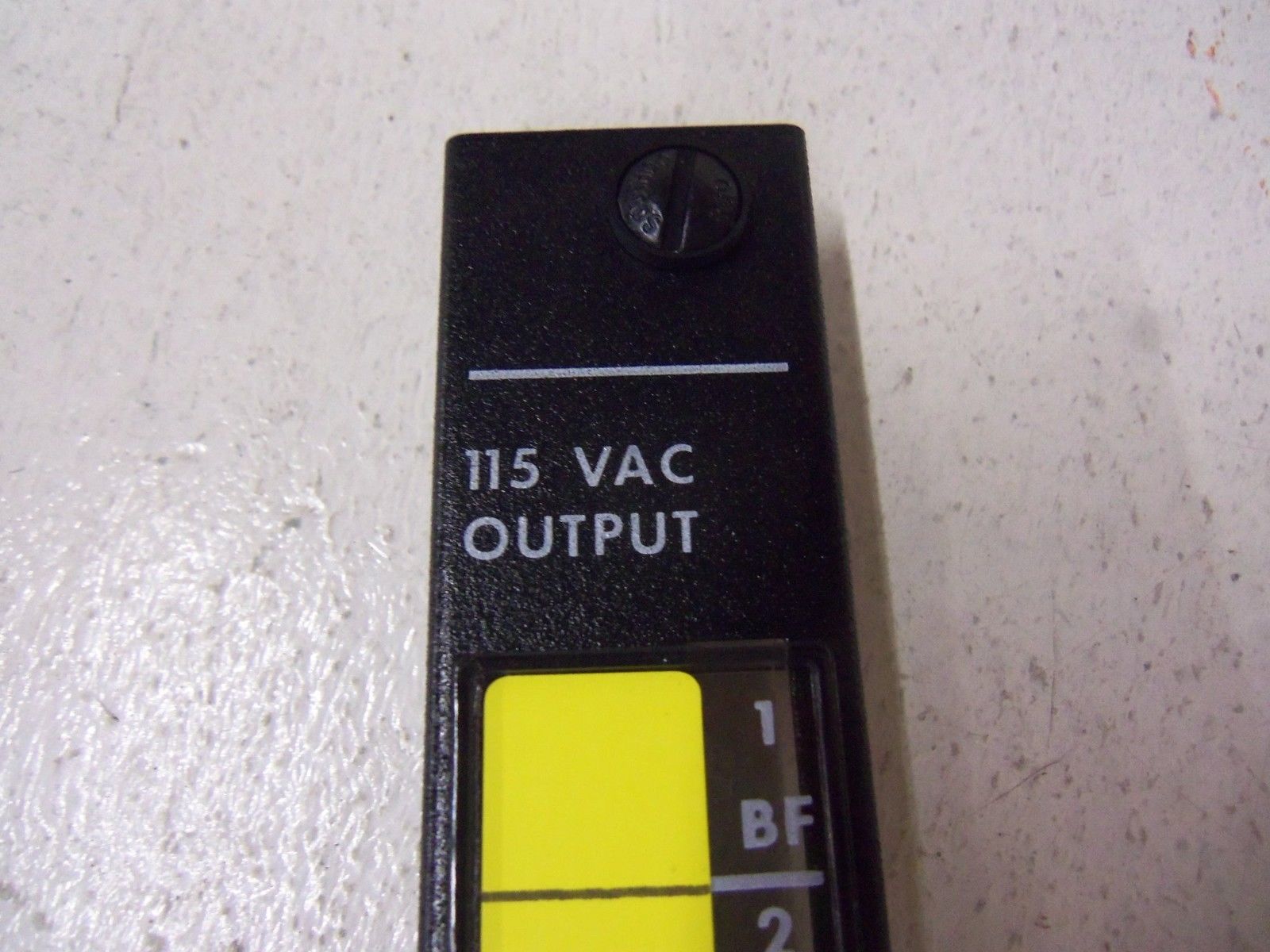 GE FANUC IC600FP904K OUTPUT MODULE FACEPLATE UNMP