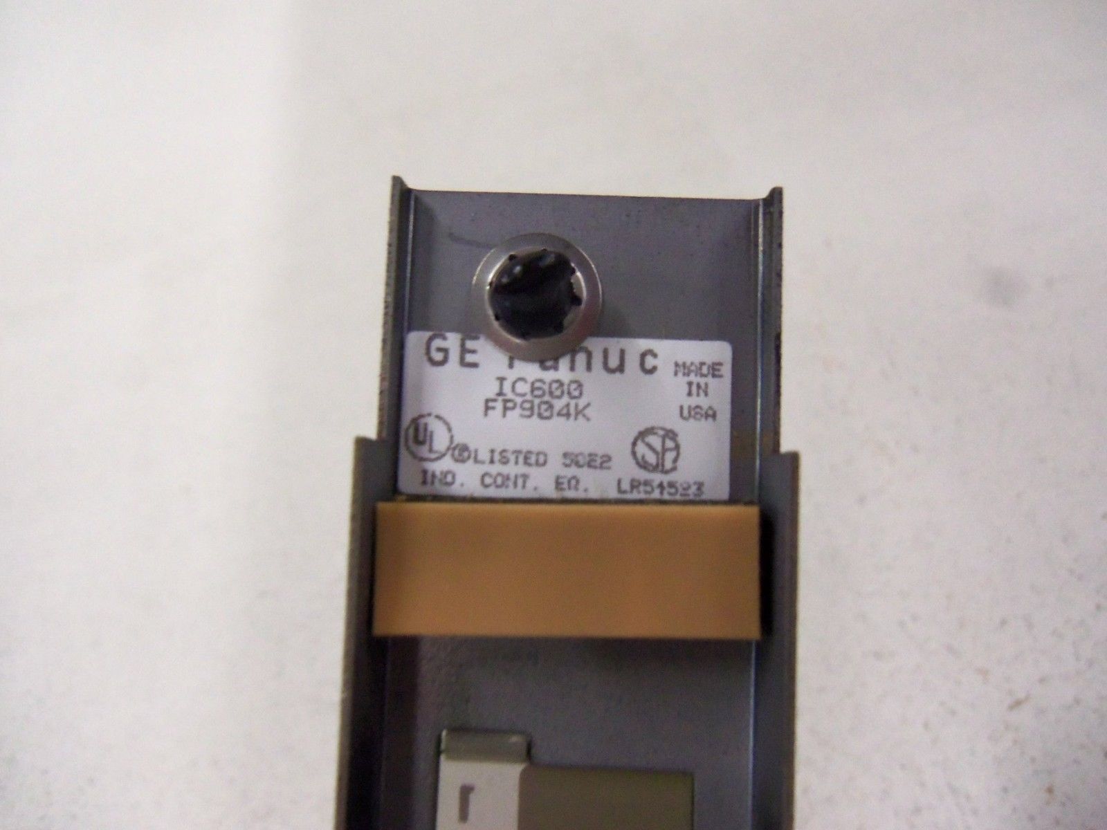 GE FANUC IC600FP904K OUTPUT MODULE FACEPLATE UNMP