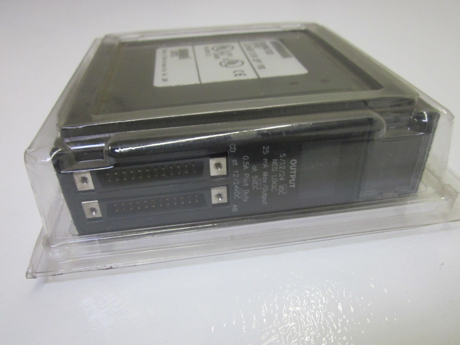 GE FANUC IC693MDL753D OUTPUT MODULE 0.5A 12/24VDC NSMP