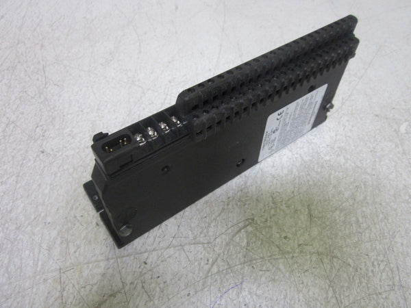 GE FANUC IC660TBD024K TERMINAL ASSEMBLY 12-24VDC  UNMP