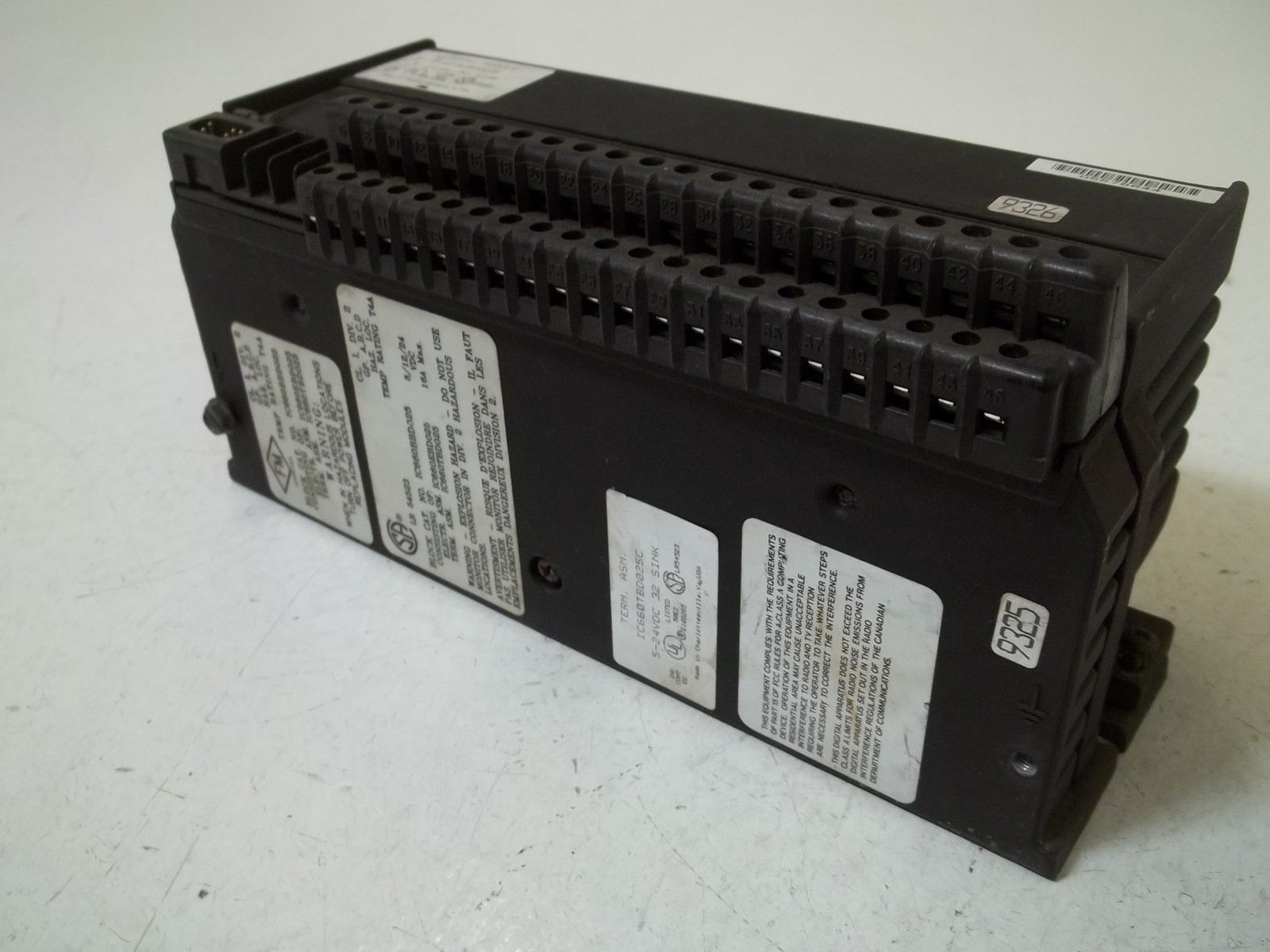GE FANUC IC660TBD025C WITH IC660EBD025F UNMP