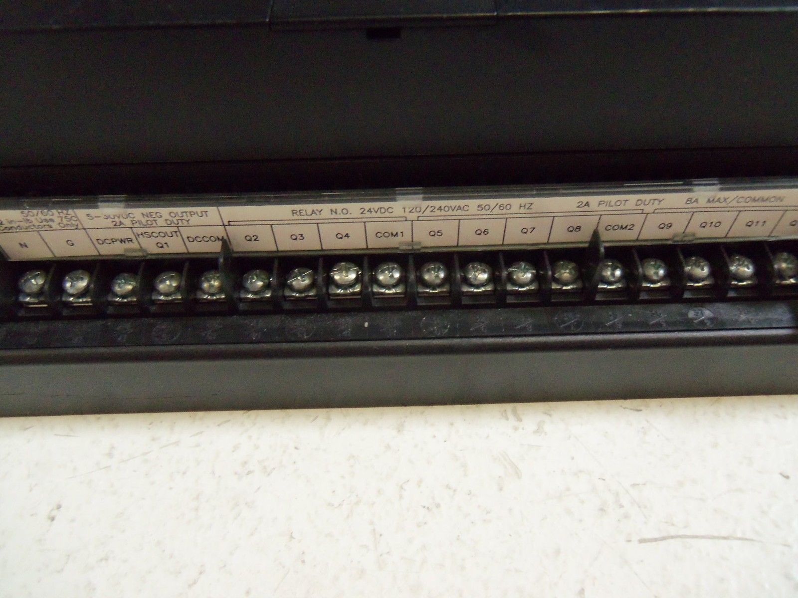 GE FANUC IC692CPU211B PROGRAMMABLE CONTROLLER IC692MDR541B UNMP