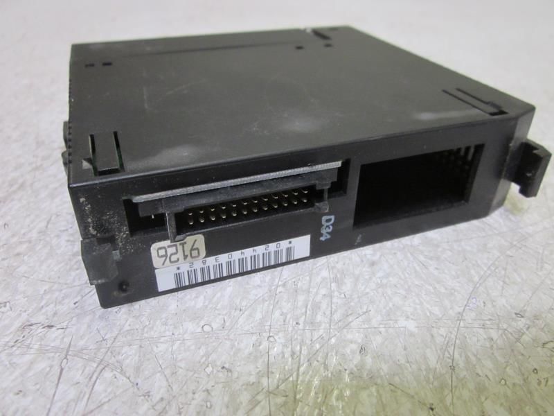 GE FANUC IC693MDL751AA OUTPUT MODULE 12/24VDC 0.3A 32PT POS UNMP