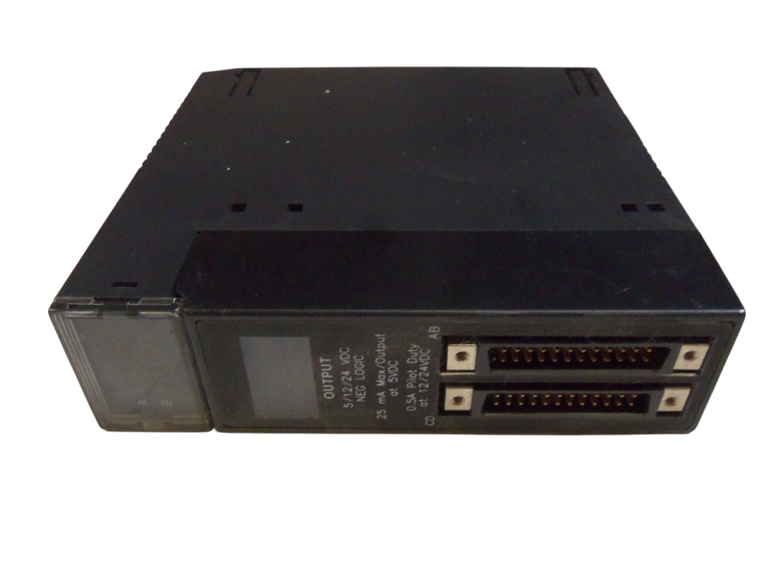 GE FANUC IC693MDL752C OUTPUT MODULE UNMP