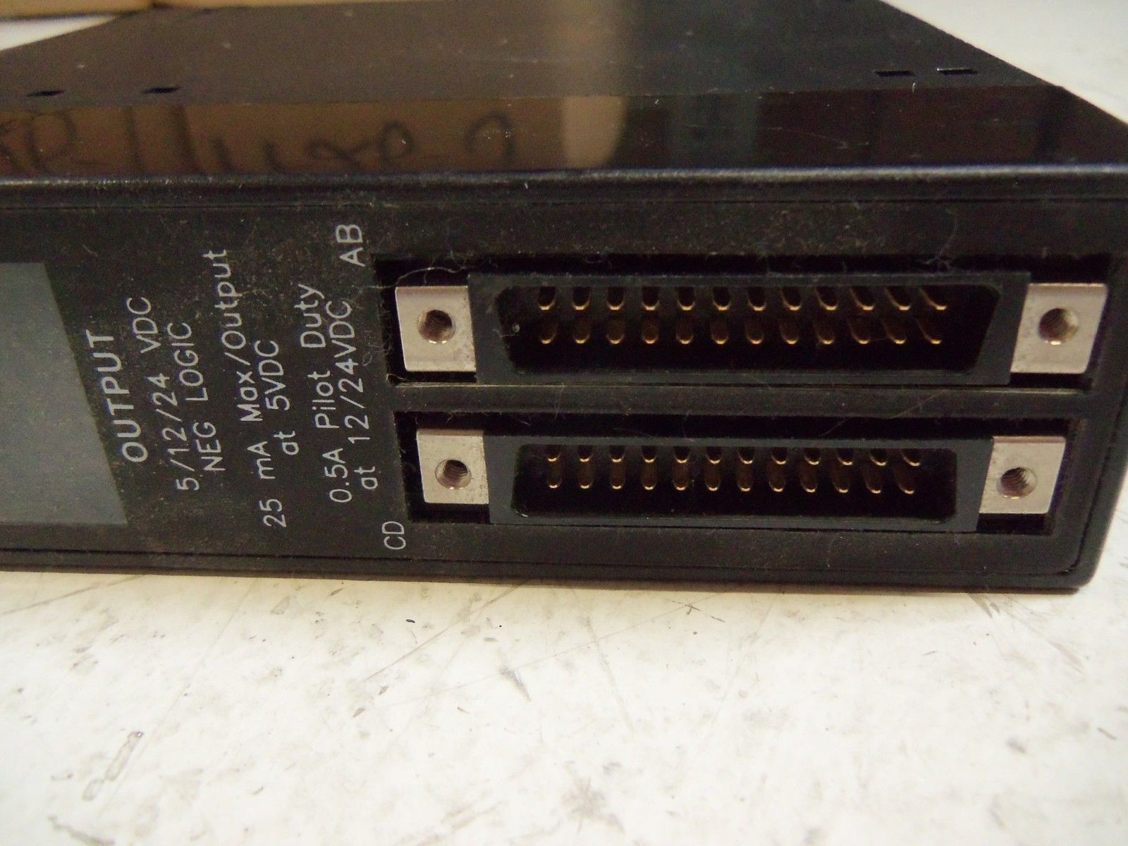 GE FANUC IC693MDL752C OUTPUT MODULE UNMP