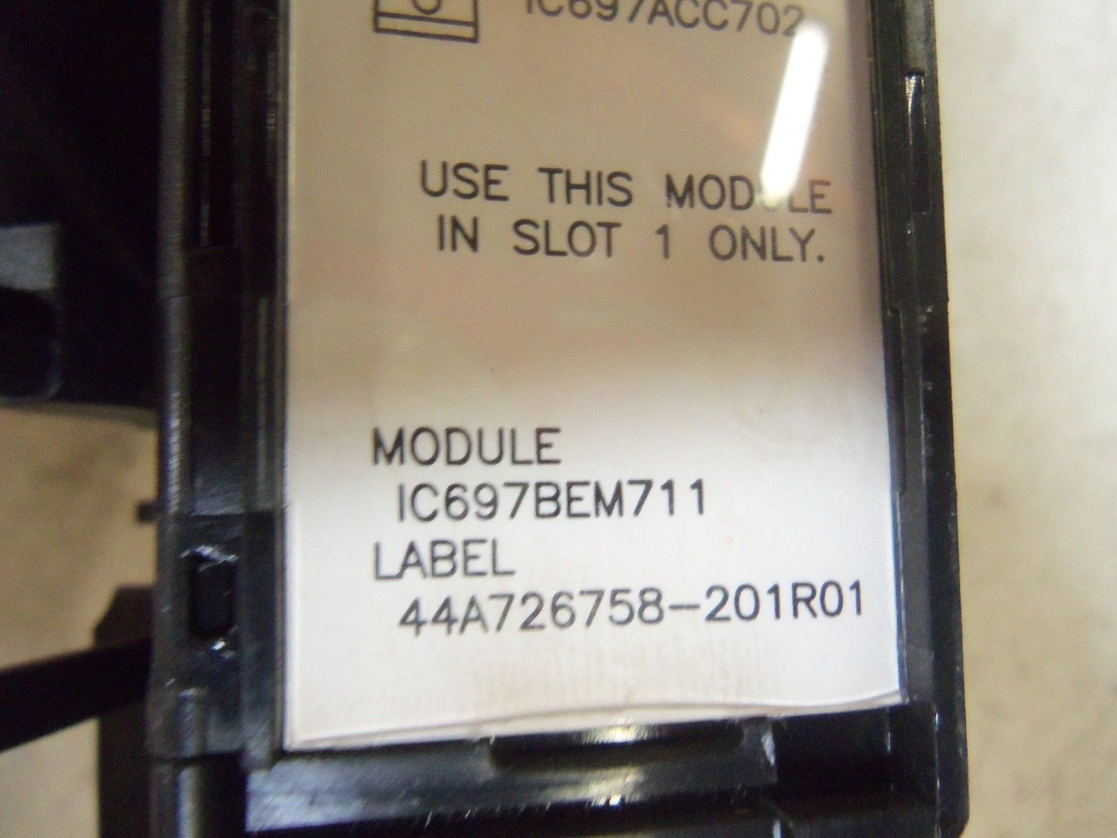 GE FANUC IC697BEM711 BUS RECEIVER UNMP